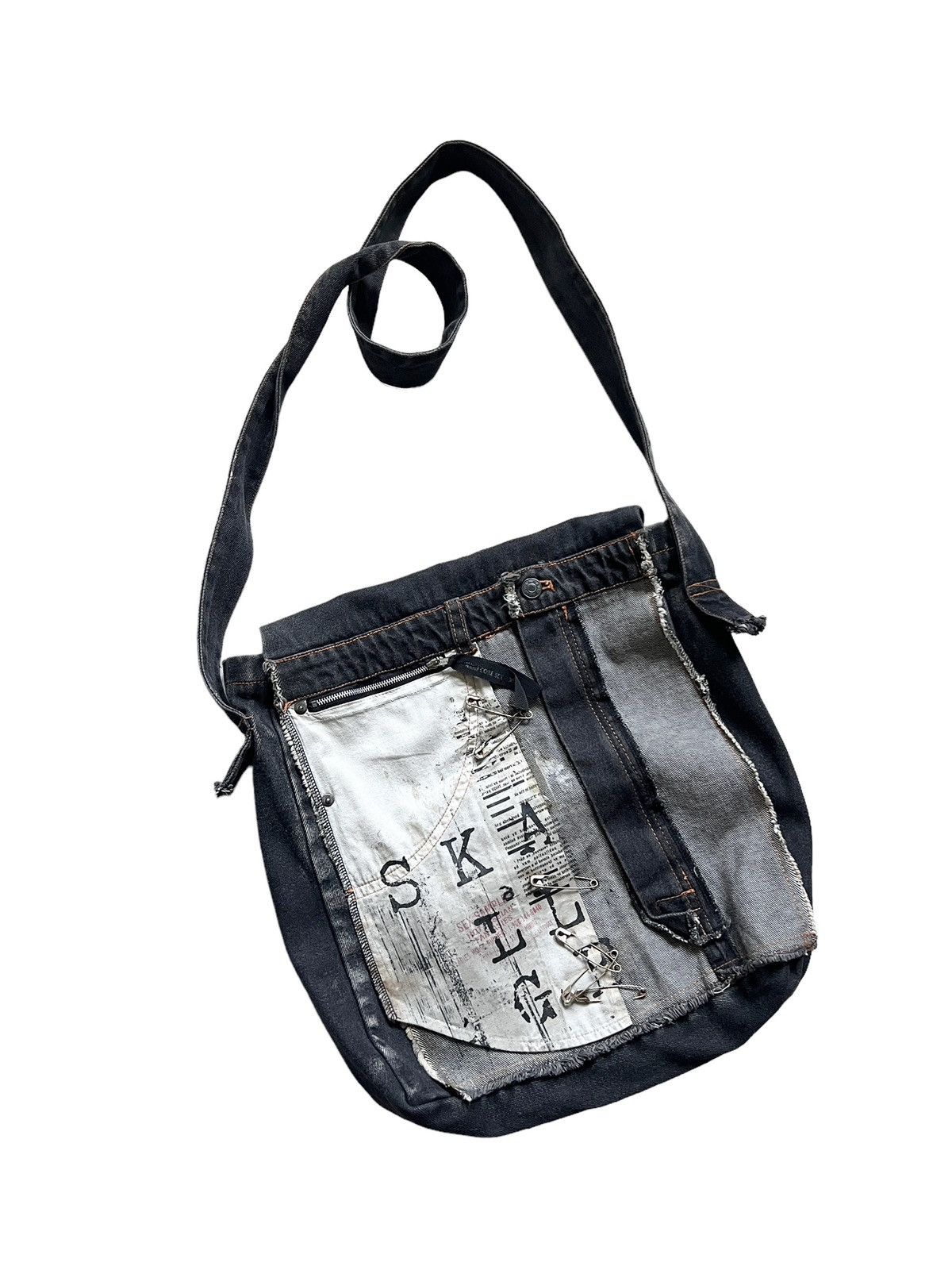 Japanese Brand 2000s h.NAOTO 🇯🇵 Goth Punk Reworked Denim Crossbody Bag Size ONE SIZE - 14 Thumbnail
