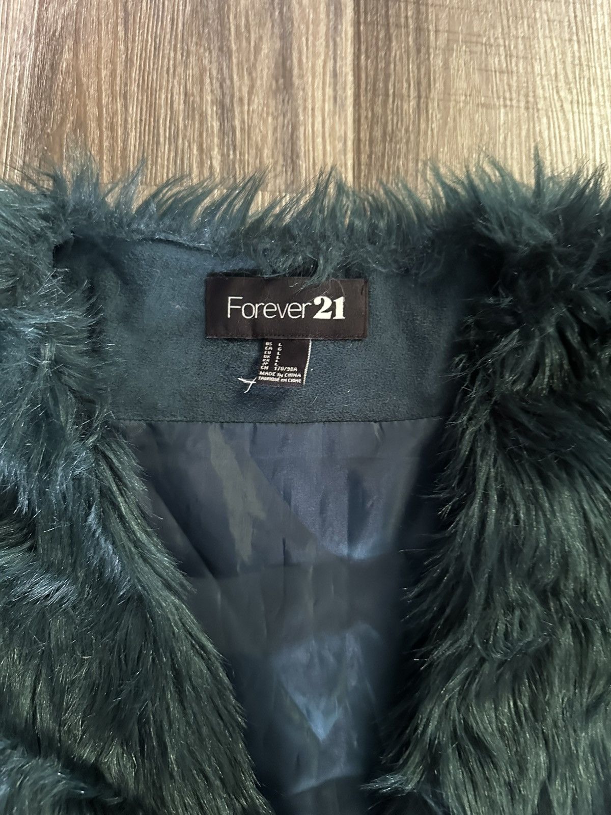 Forever 21 Turquoise Fur Vest Size US L / EU 52-54 / 3 - 3 Thumbnail