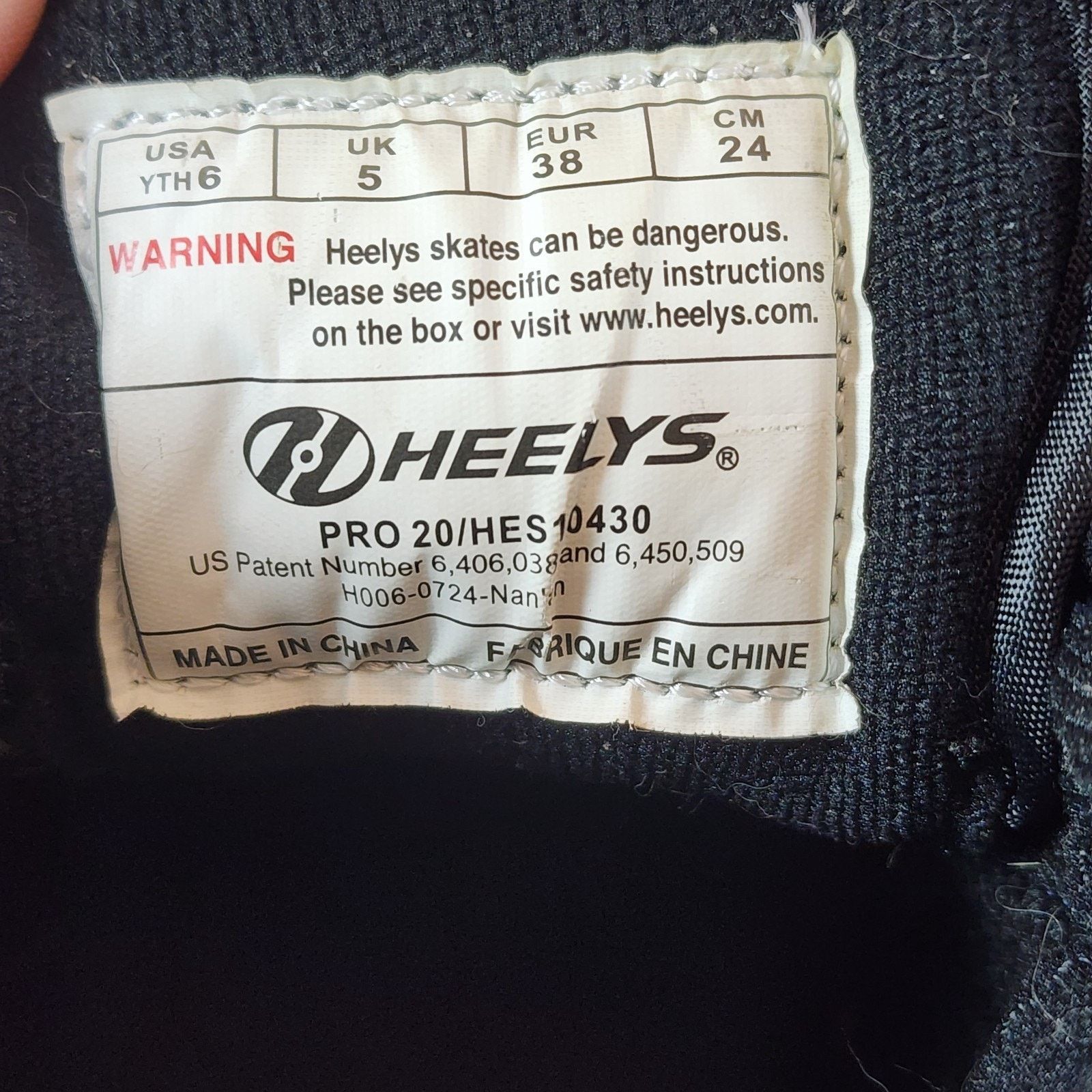 Heelys Heelys Pro 20 Youth Skate Shoes Black Size 6 Barely Used Size US 6 / EU 39 - 7 Thumbnail