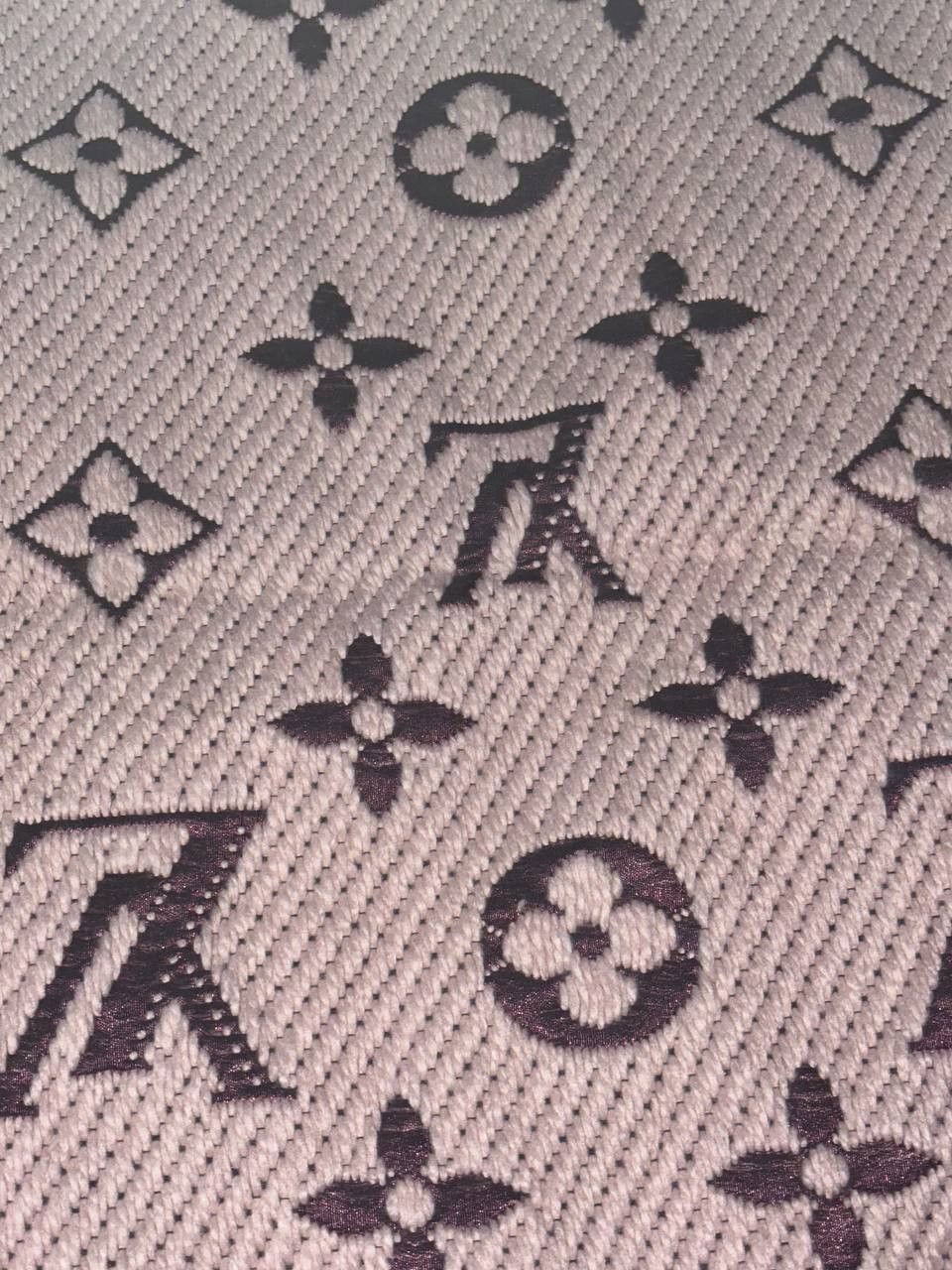 Louis Vuitton Louis Vuitton Monogram Reversible Scarf (Pink & Dark Purple) Size ONE SIZE - 6 Thumbnail