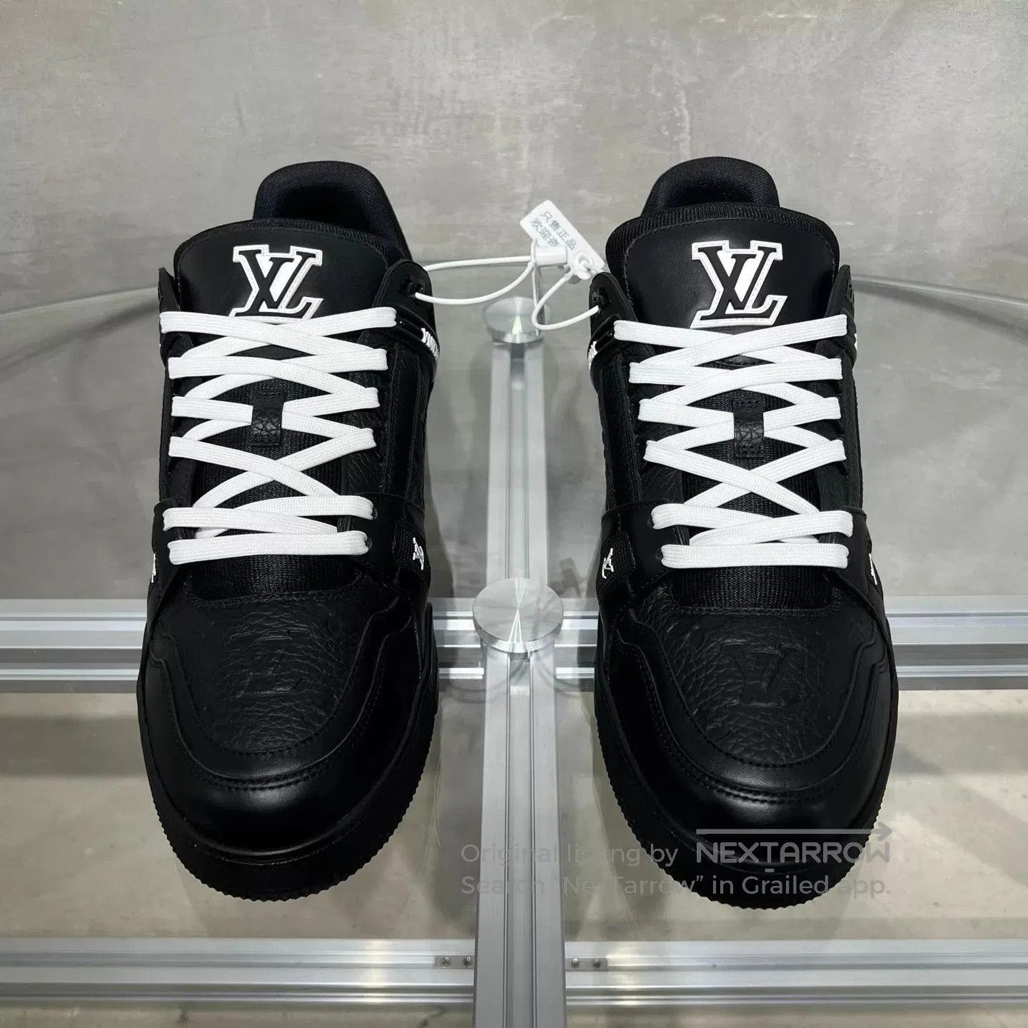 Louis Vuitton Black Low-Top Sneakers Size 11. Size US 11 / EU 44 - 1 Thumbnail