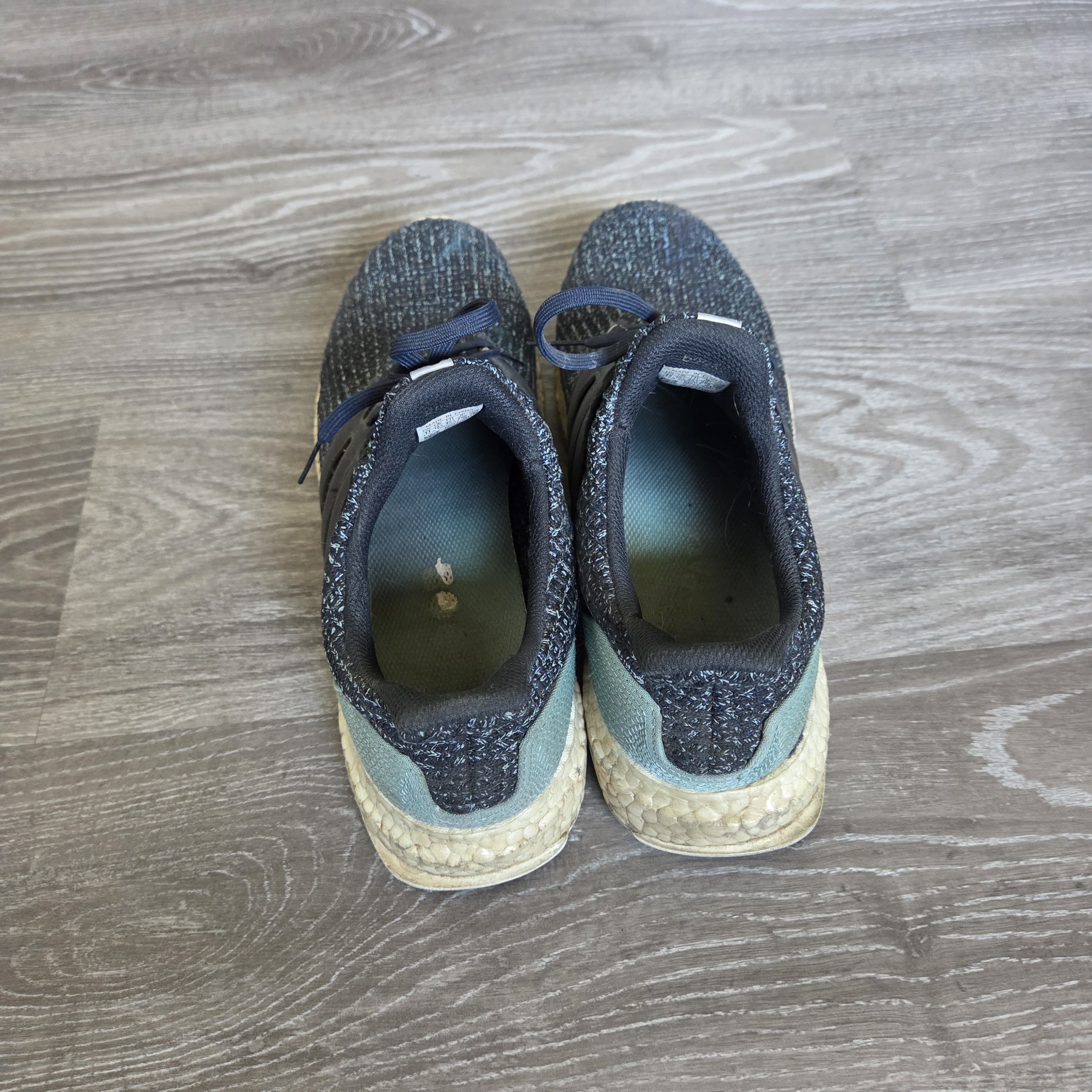 Adidas Adidas Parley Ultraboost Size US 11 / EU 44 - 3 Thumbnail