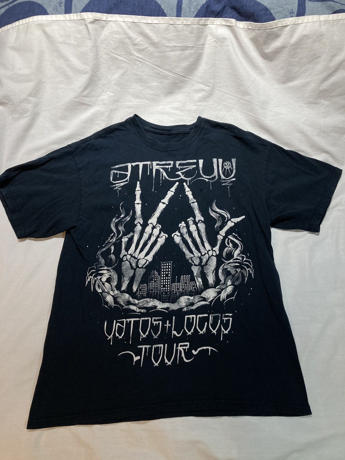 Other Atreyu 2009 Vatos Loco Tour T-shirt Size US M / EU 48-50 / 2 - 1 Thumbnail