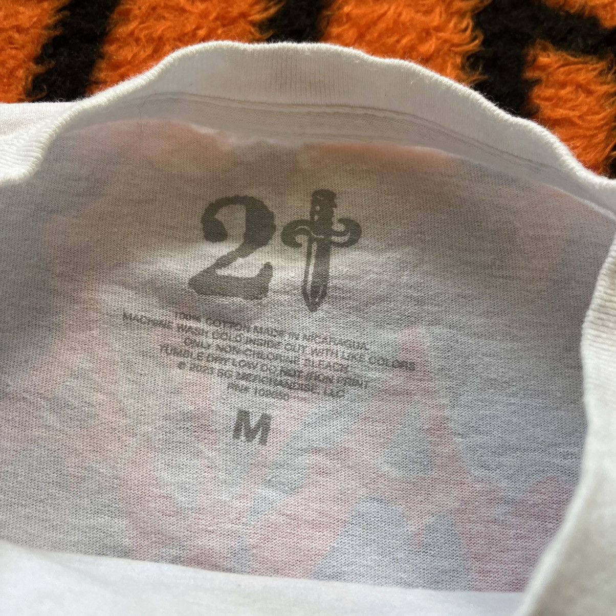 21 Savage 21 Savage X Drake It’s All A Blur Tour Graphic T shirt Size US M / EU 48-50 / 2 - 3 Thumbnail