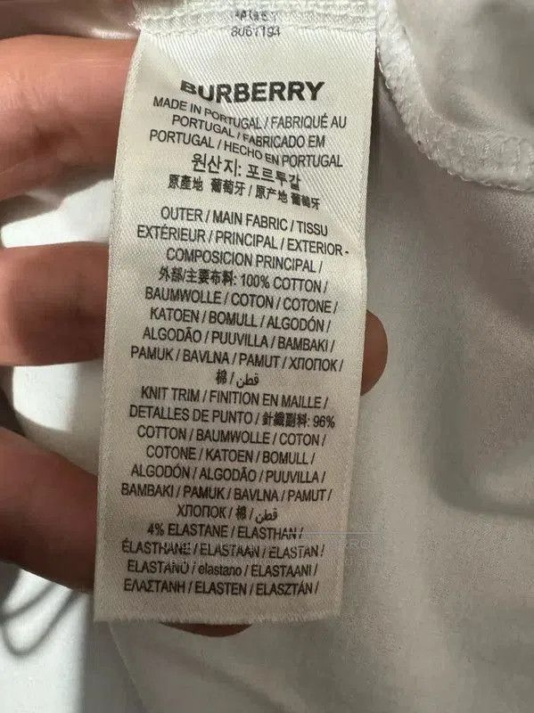Burberry Burberry Limited Edition Graphic Print T. Size US XXS / EU 40 - 4 Thumbnail