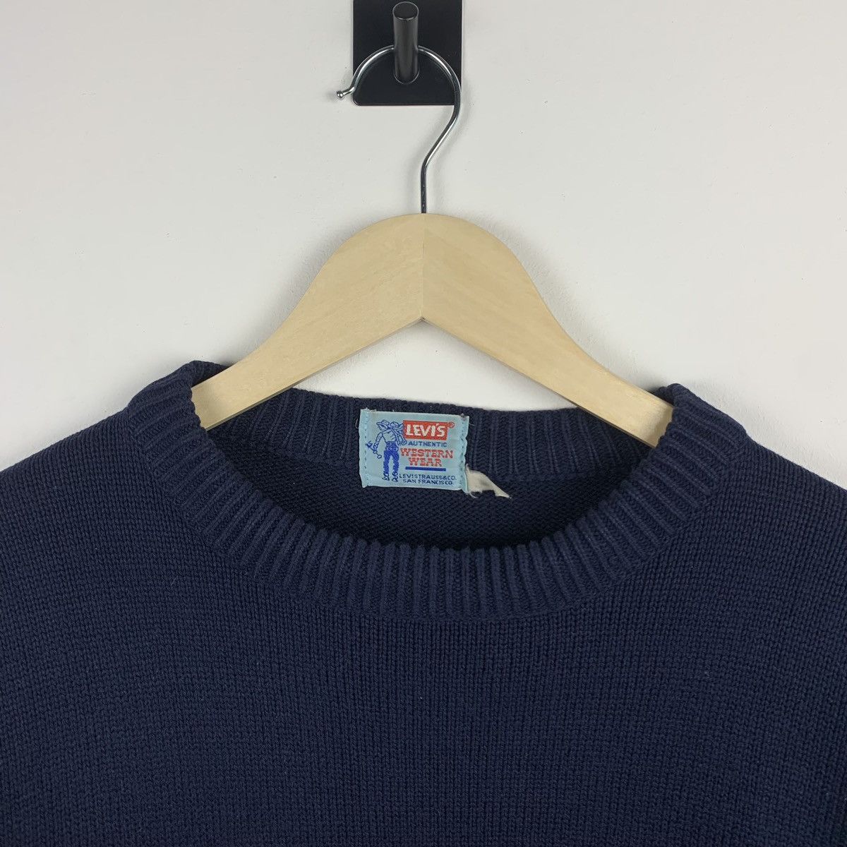 Levi's Vintage Levi’s Wool Knit Sweater Big Logo Embroidered 90’s Size US XL / EU 56 / 4 - 8 Thumbnail
