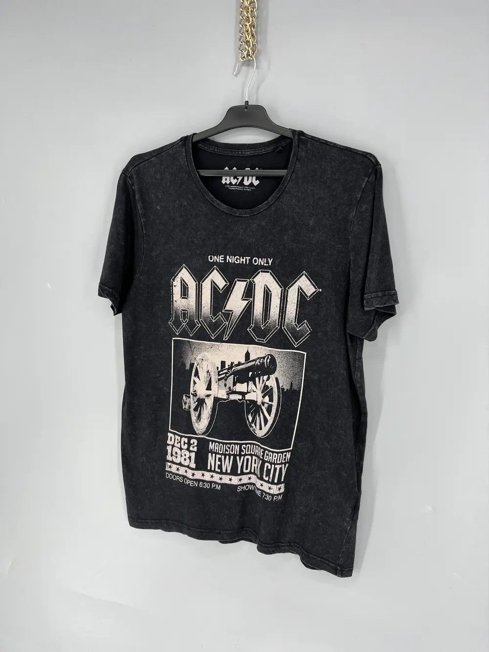 Vintage VINTAGE Y2K ACDC TEE SHIRT BAND TEE SIZE M Size US M / EU 48-50 / 2 - 3 Thumbnail