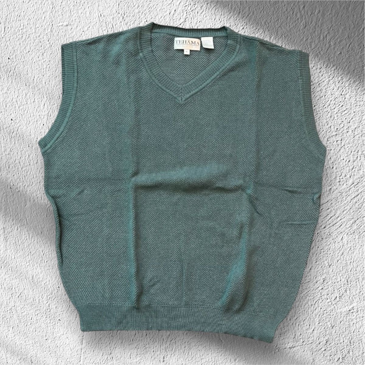 Vintage Vintage 90s Tehama Clint Green Cotton Knit Vest Made in USA Size US XL / EU 56 / 4 - 1 Thumbnail