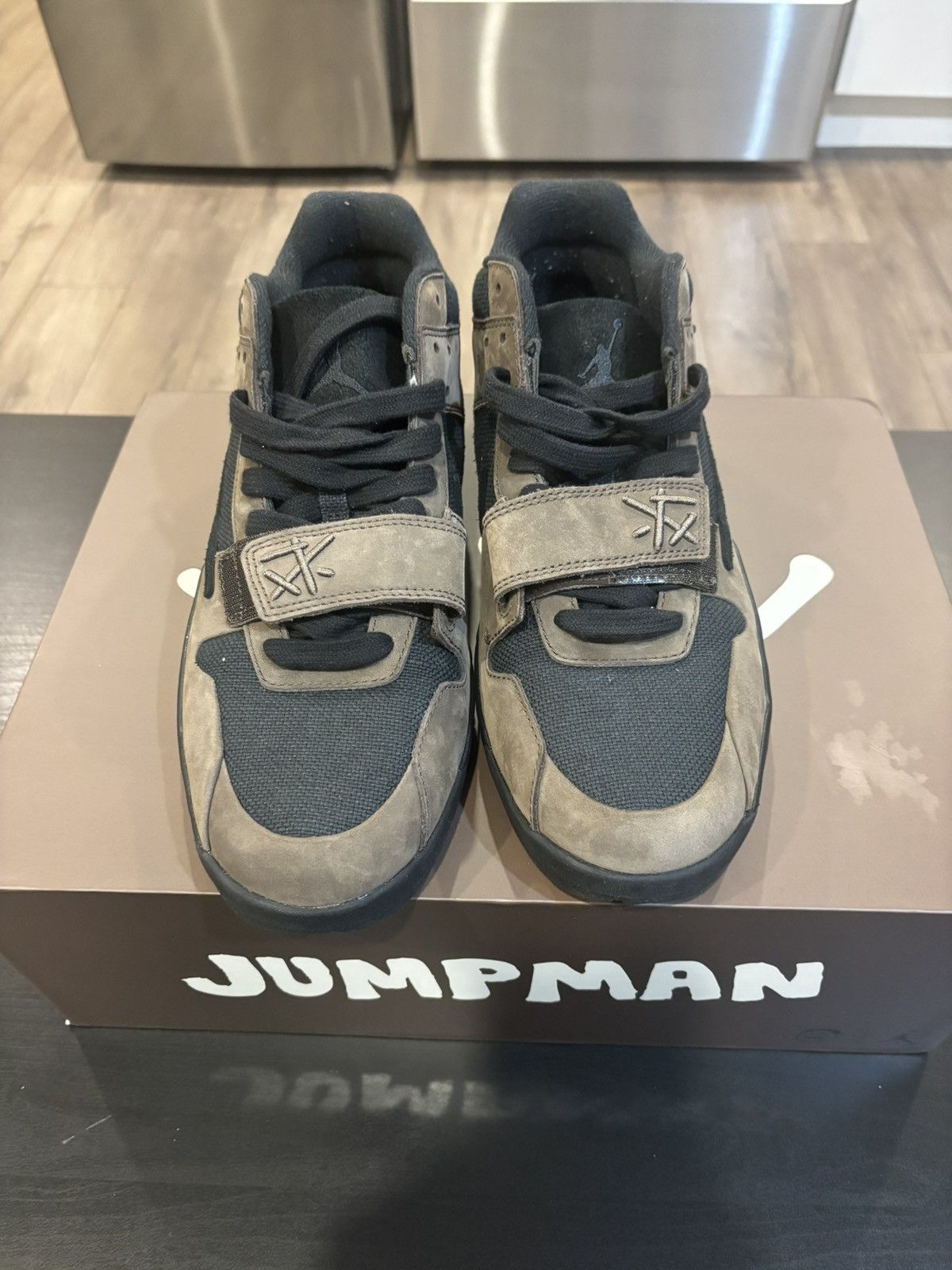 Jordan Brand × Travis Scott Travis Scott Jumpman Dark Mochas Size US 9.5 / EU 42-43 - 1 Thumbnail