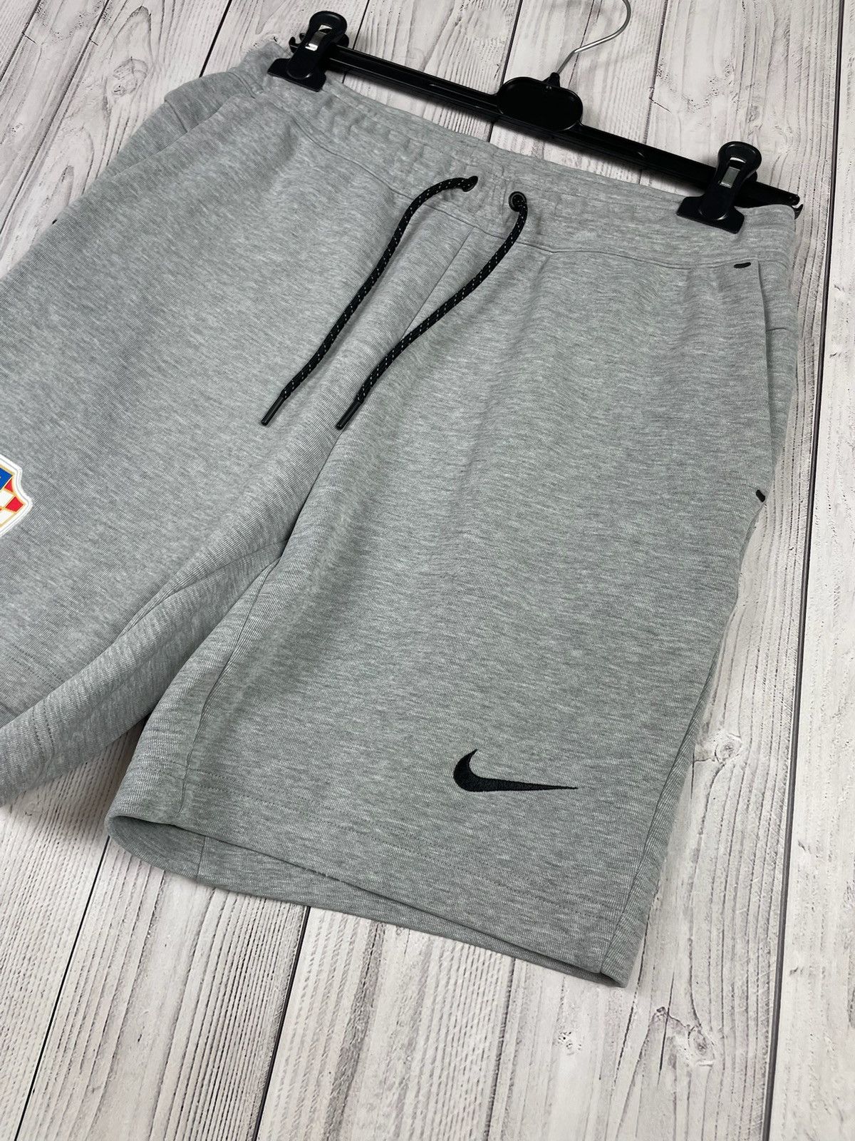 Nike Vintage Nike tech fleece soccer croatia track suit Shorts Size US S / EU 44-46 / 1 - 9 Thumbnail