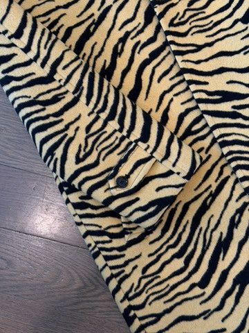 Celine Celine Hedi Slimane FW19 Tiger/Zebra Print Coat Size US M / EU 48-50 / 2 - 9 Thumbnail