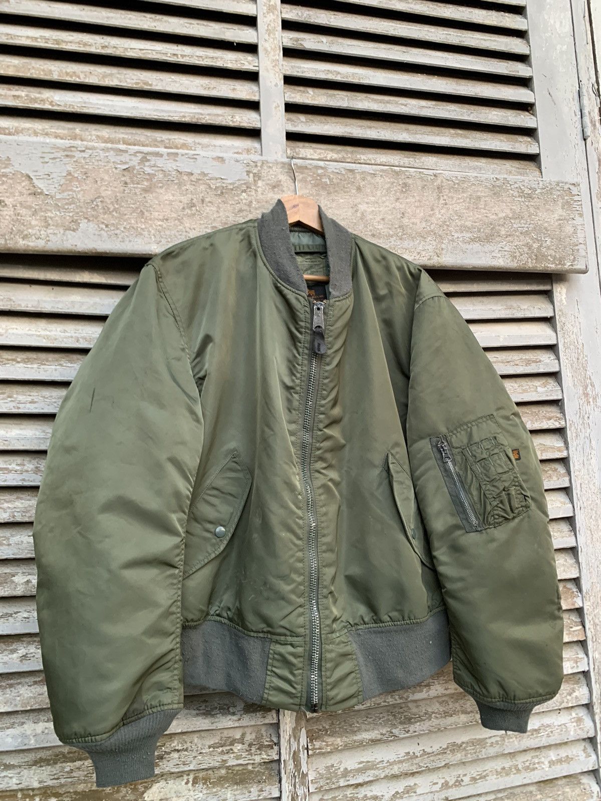Alpha Industries VINTAGE ALPHA INDUSTRIES MA1 MAN INTERMEDIATE BOMBER JACKET Size US L / EU 52-54 / 3 - 5 Thumbnail