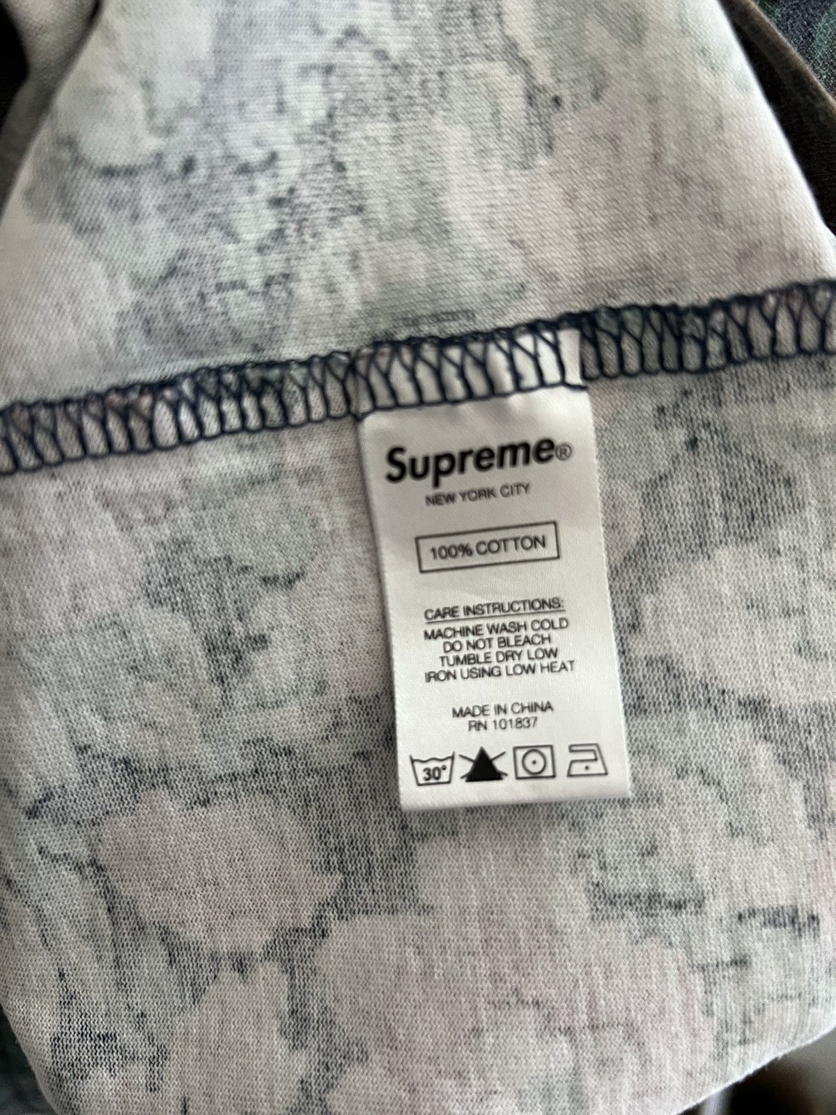 Supreme Supreme Small Box Logo Digi Floral (FW20) Size US M / EU 48-50 / 2 - 5 Thumbnail