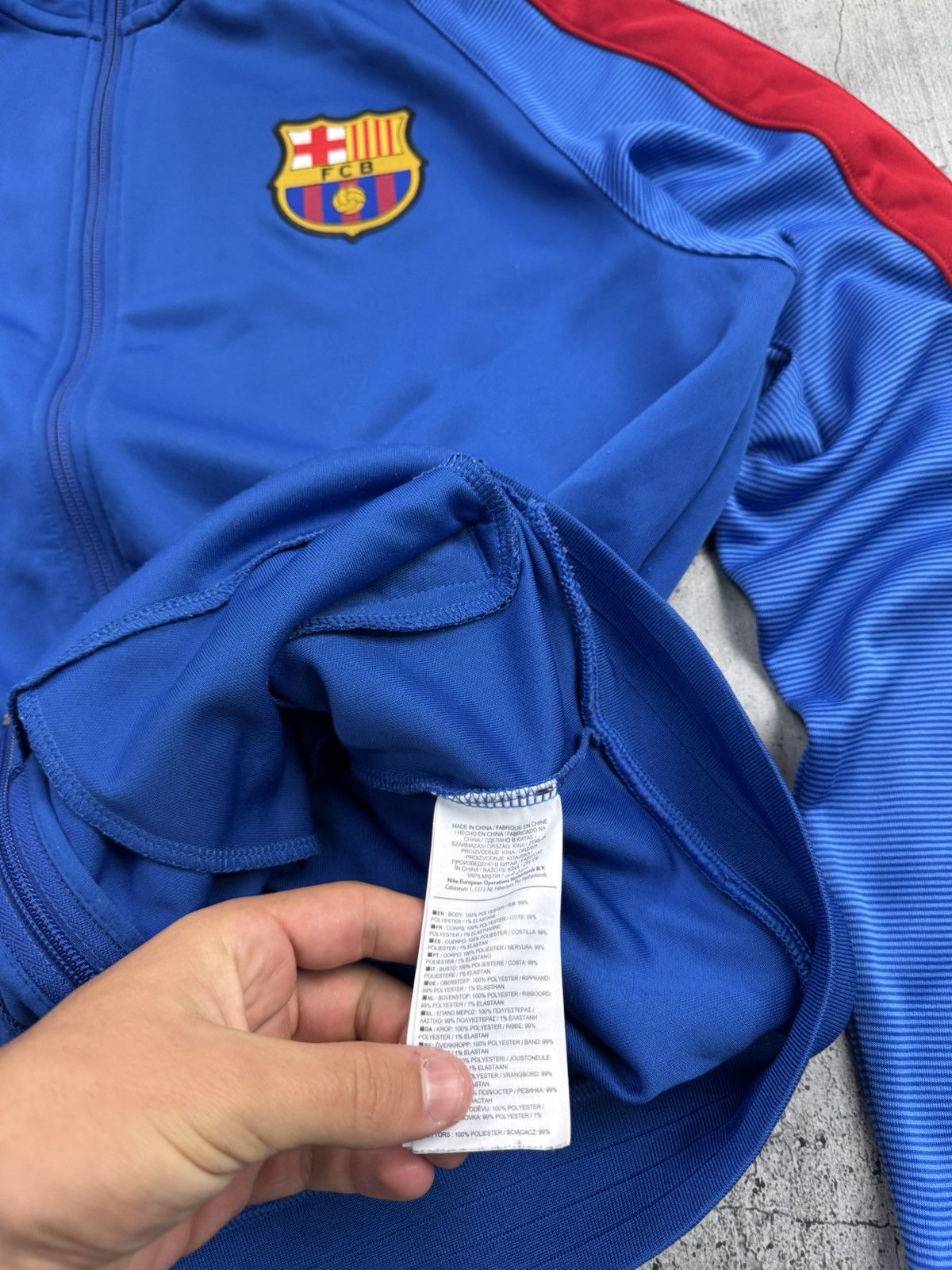 Nike Vintage Nike Barcelona Track Jacket Soccer Football Y2K Size US XL / EU 56 / 4 - 9 Thumbnail