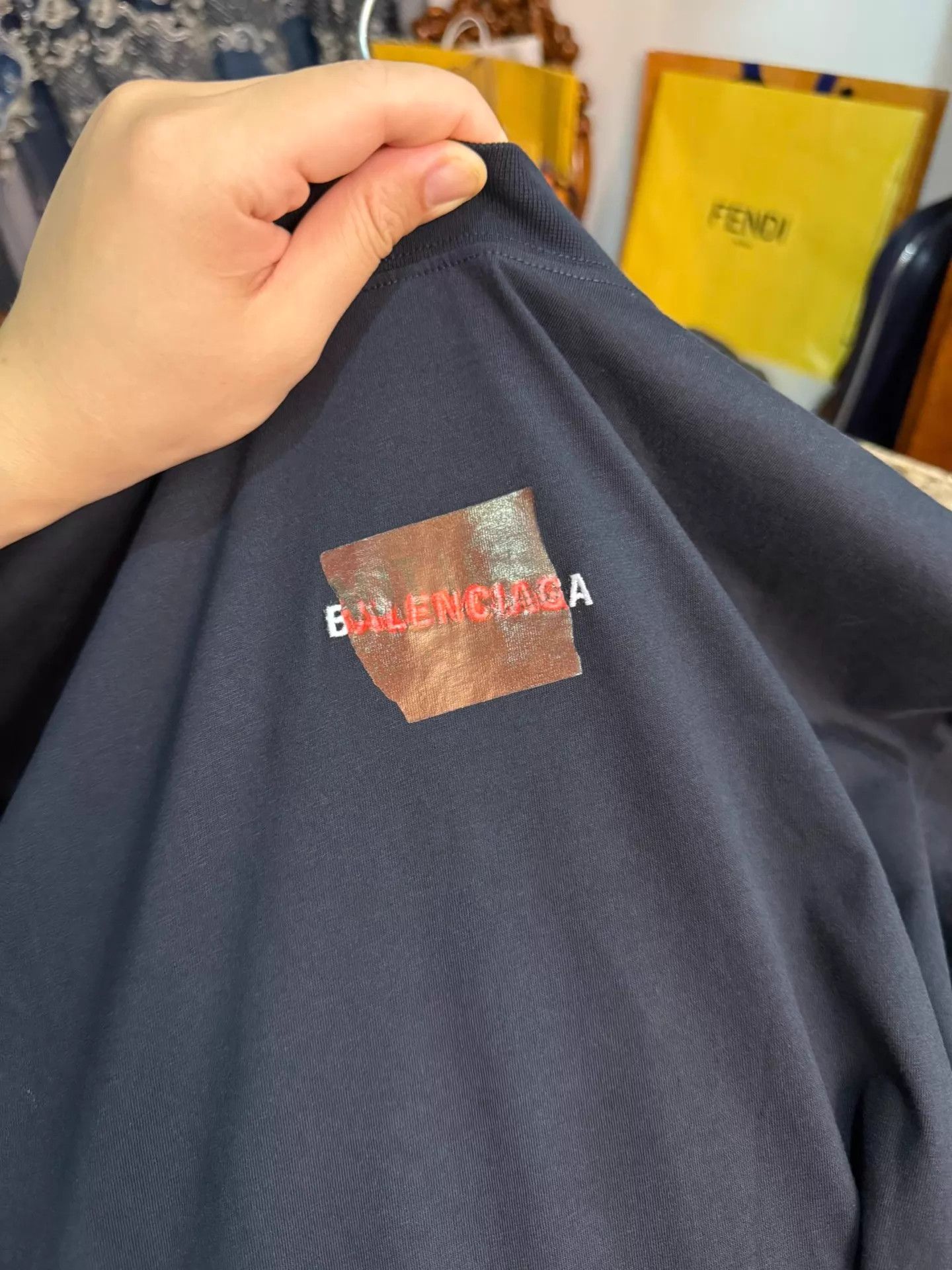 Balenciaga Balenciaga S (L Fit) Tee Embroidered & Tape Graffiti Size US S / EU 44-46 / 1 - 4 Thumbnail