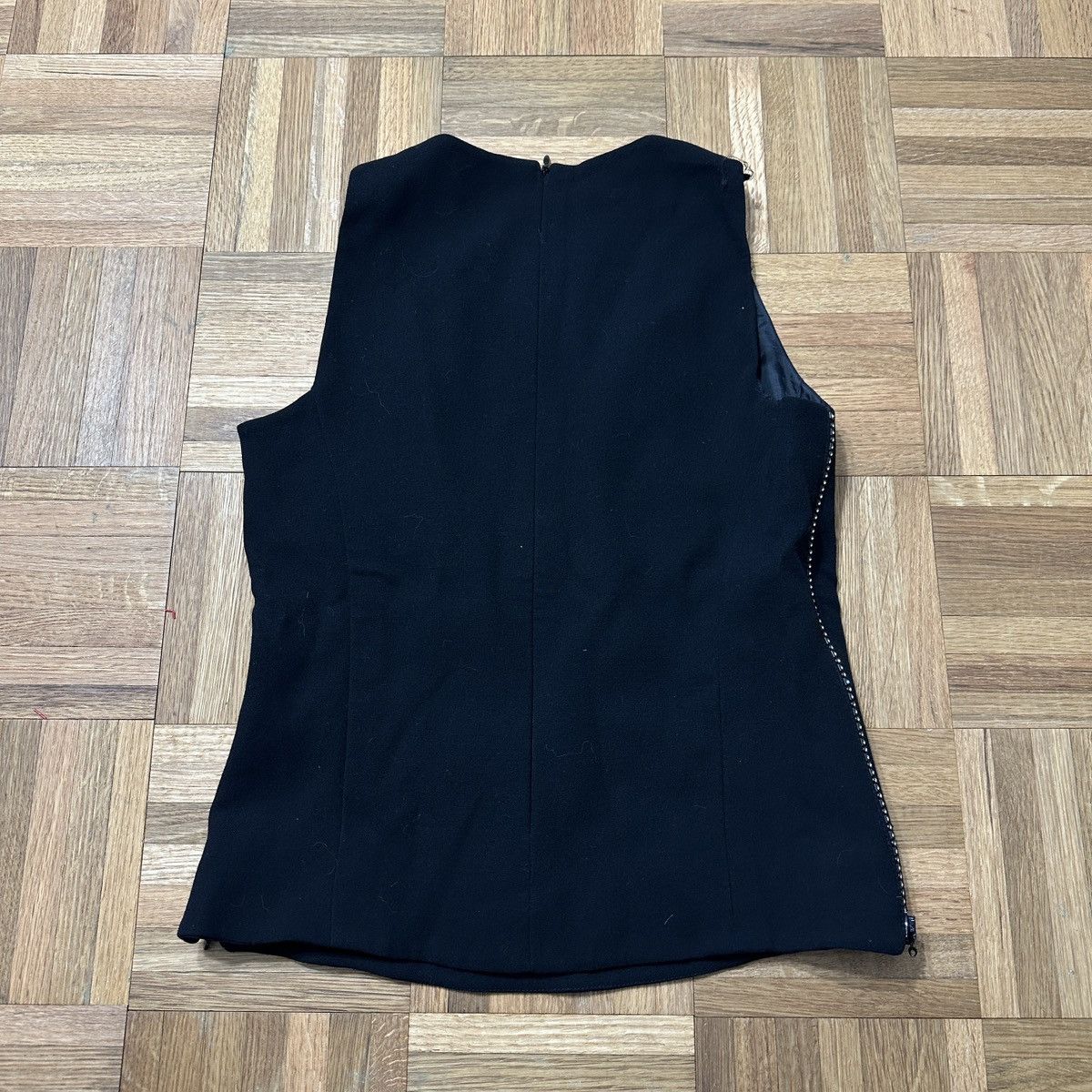 Escada Vintage Escada wool sleeveless top Size XS / US 0-2 / IT 36-38 - 2 Thumbnail