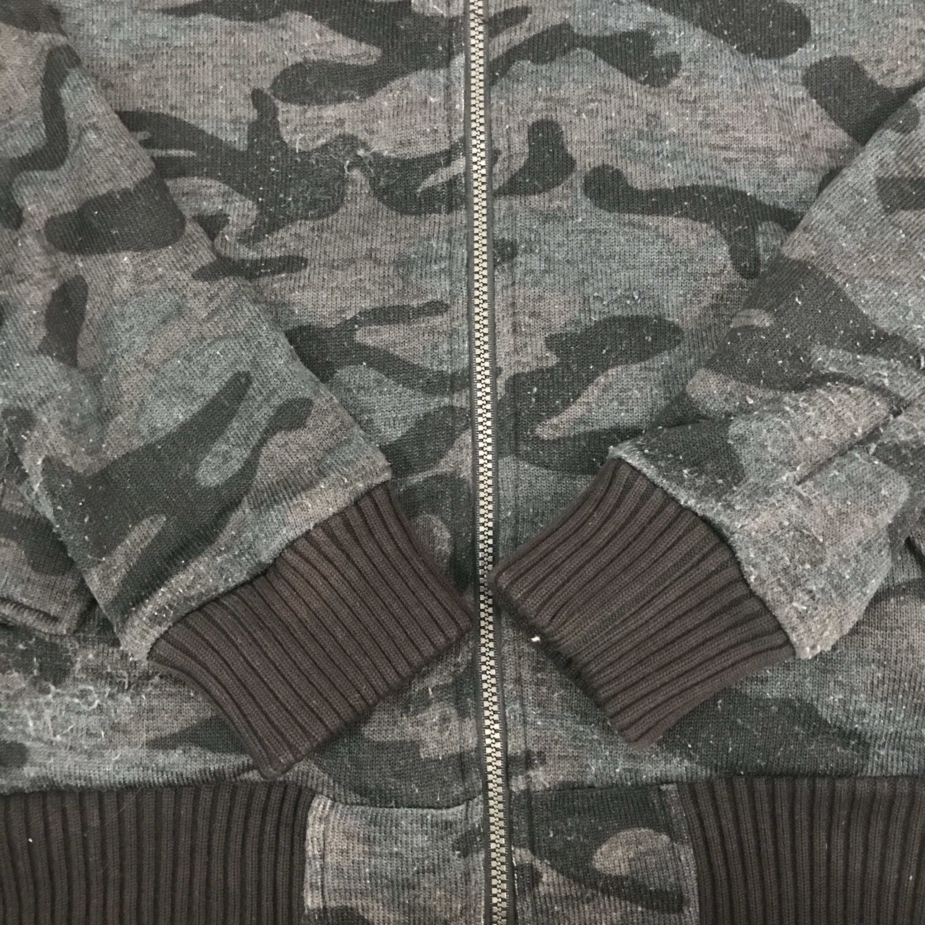 In The Attic × Japanese Brand × Vintage Vintage In the Attic Japan camo hoodie Jacket Size US L / EU 52-54 / 3 - 7 Thumbnail