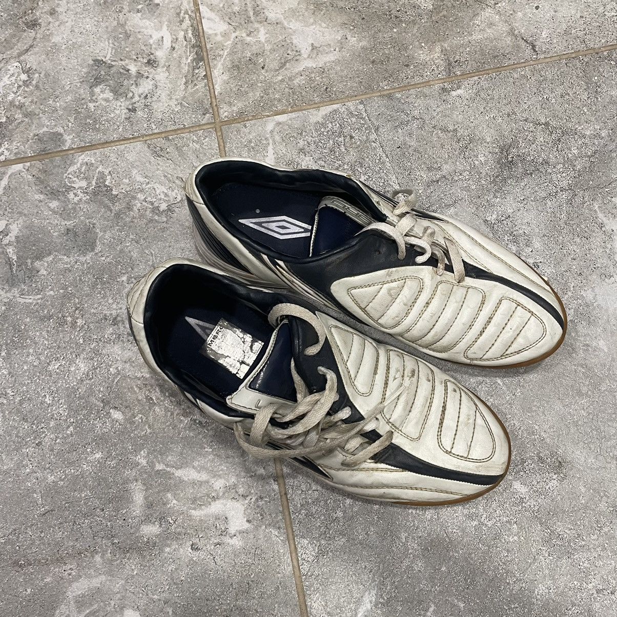 Pro Player × Umbro Vintage 90s Umbro PRO soccer boots SHOES FIFA UEFA skeleton Size US 10.5 / EU 43-44 - 5 Thumbnail