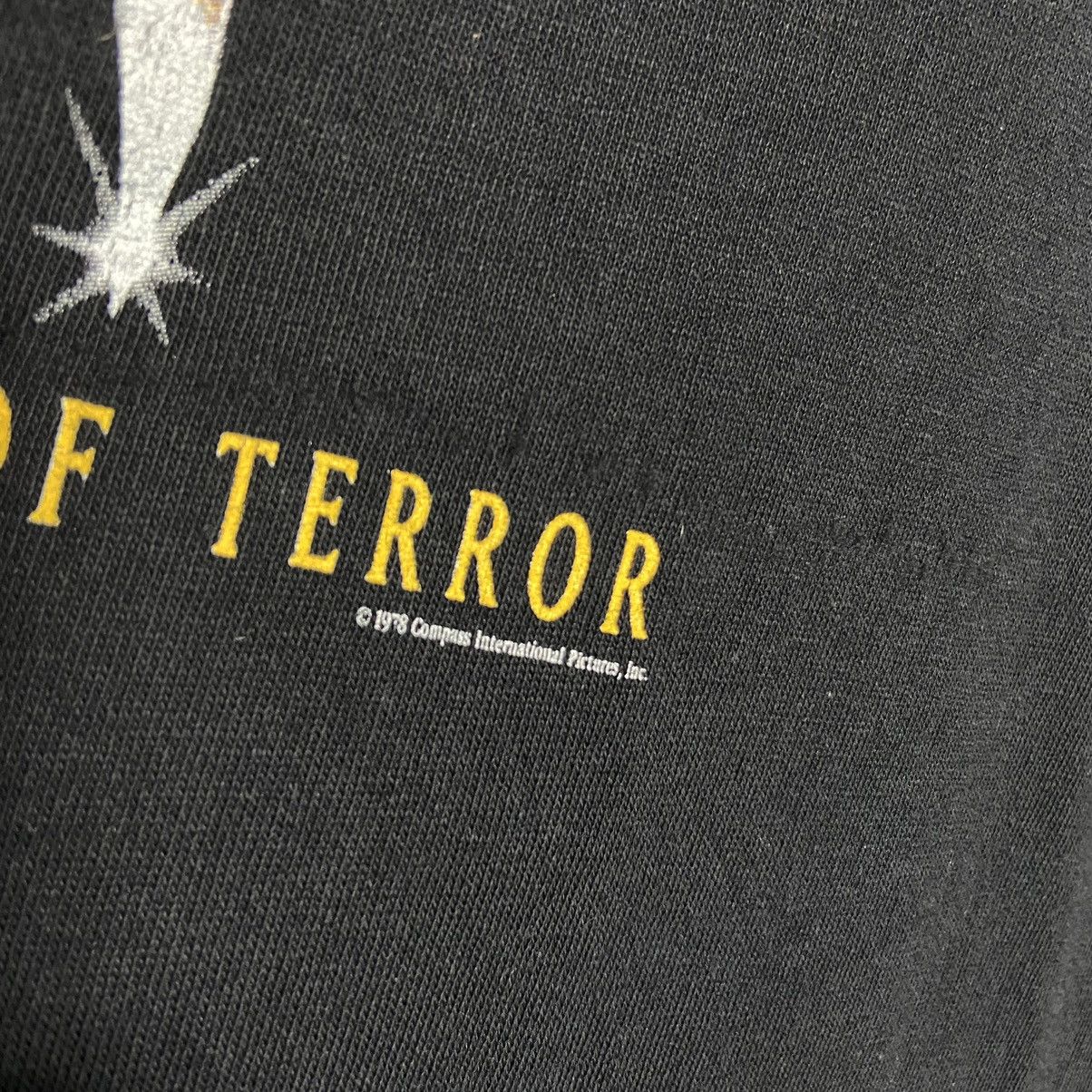Expert Horror Vintage 90s Halloween Michael Myers Horror Movie T-Shirt Size US XL / EU 56 / 4 - 3 Thumbnail