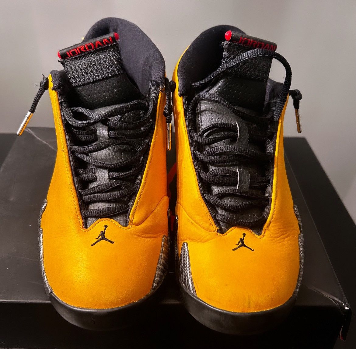 Air Jordan 14 Retro Reverse Ferrari
