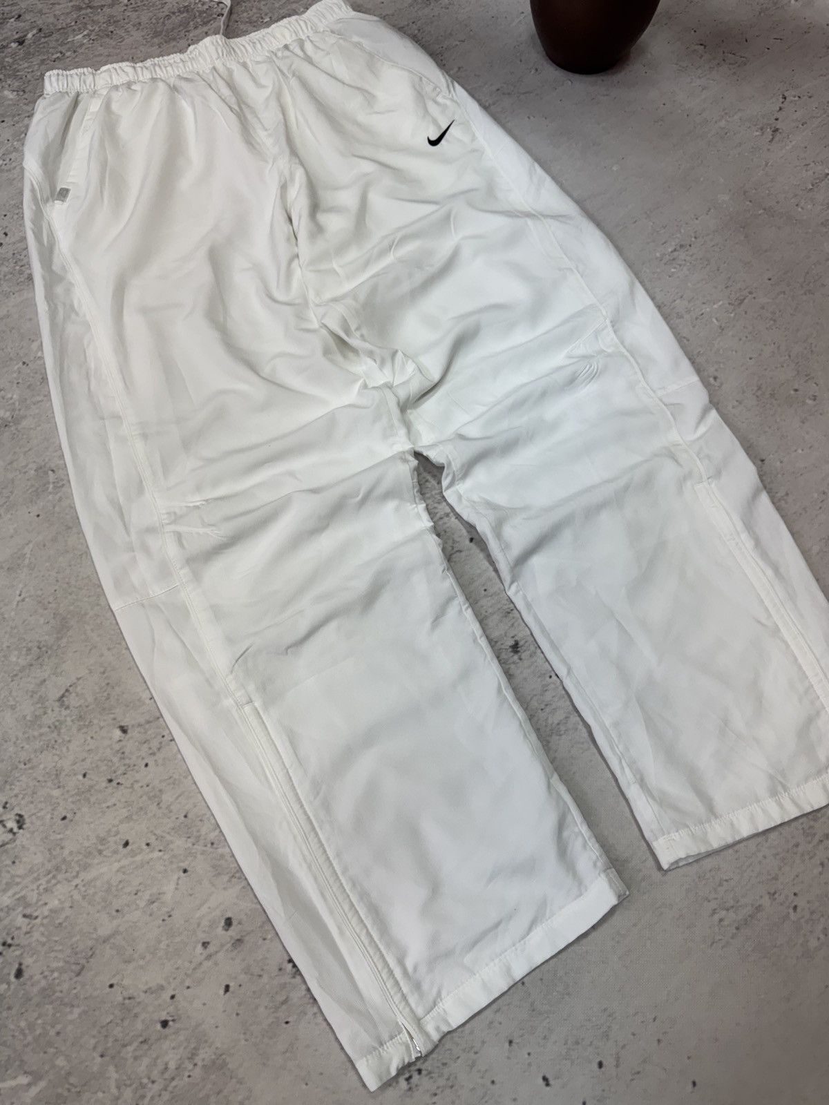 Nike × Vintage NIKE NYLON VINTAGE Y2K OVERSIZE BAGGY FIT PANTS SWEATPANTS Size US 34 / EU 50 - 2 Thumbnail