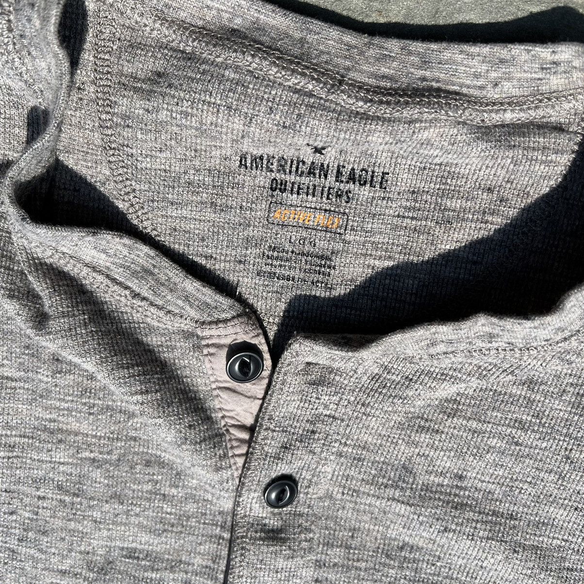 American Eagle Outfitters Grey Heather Waffle Knit Thermal Henley Size US L / EU 52-54 / 3 - 3 Thumbnail
