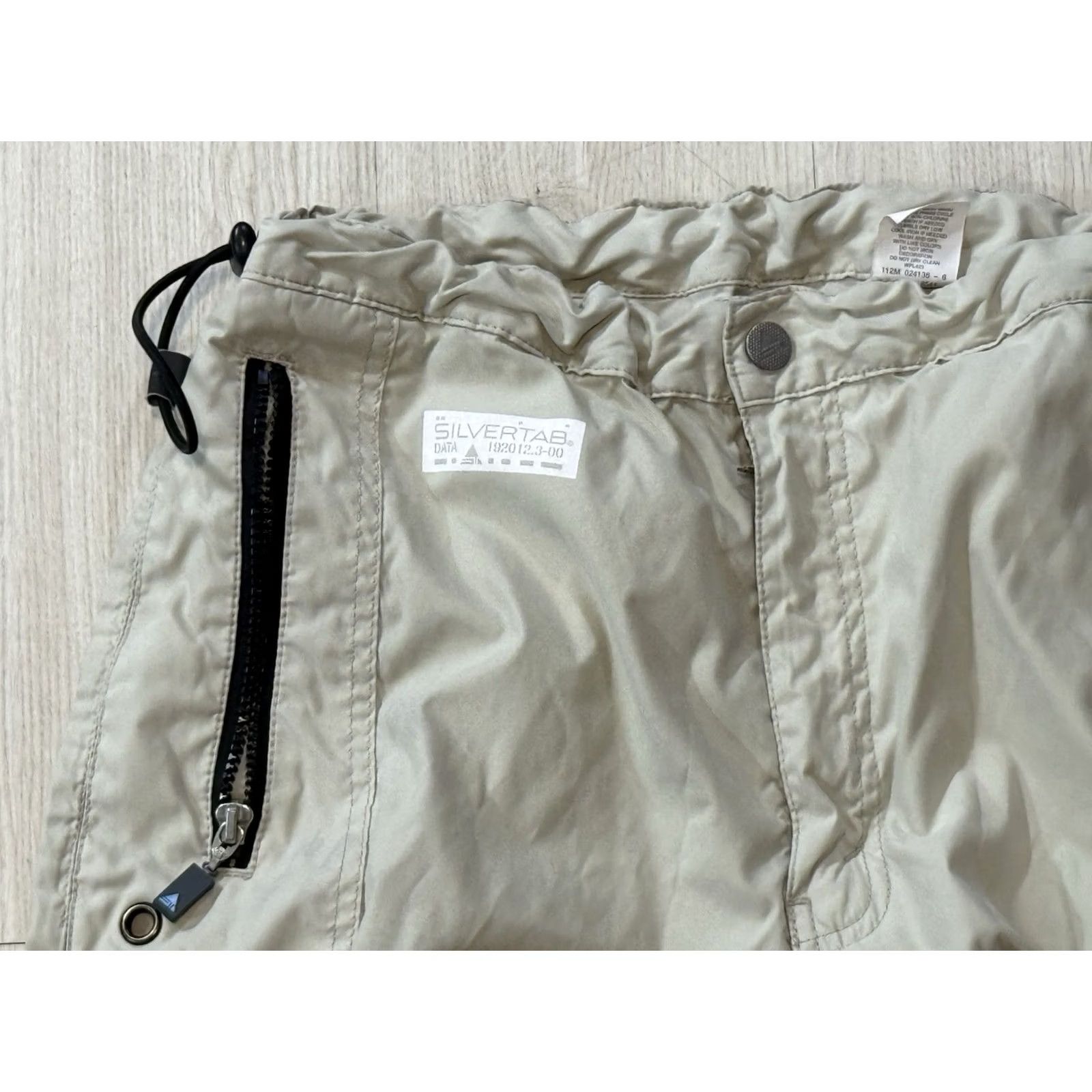 Levi's VINTAGE Levi’s Silvertab Parachute Pants Wide-Leg Jeans 32x31 Beige Men Medium Baggy Grunge 90s Hip Hop USA Size US 31 - 4 Thumbnail