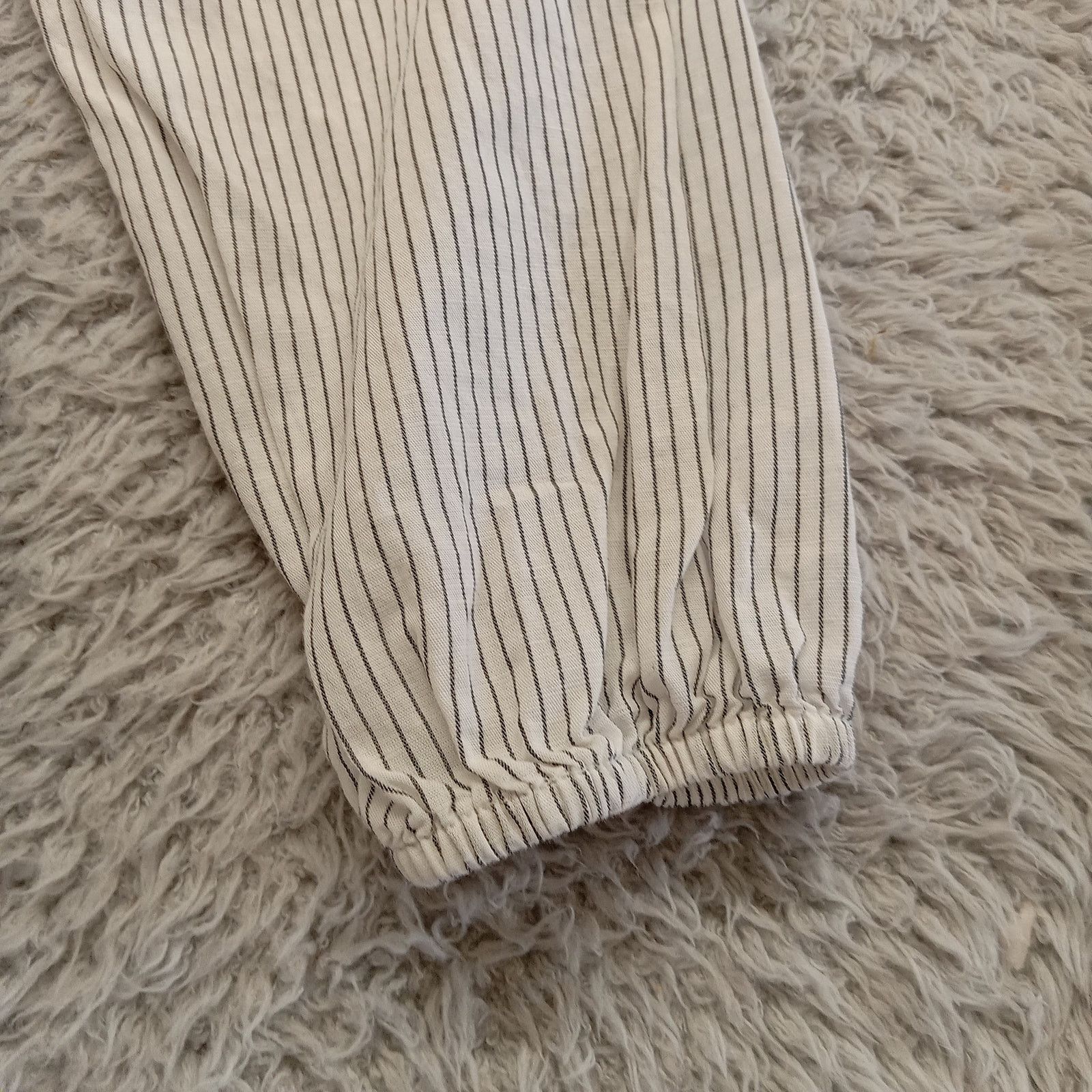 Express Express Off The Shoulder Dress XS Lined Pinstripe Pockets Size XS / US 0-2 / IT 36-38 - 4 Thumbnail