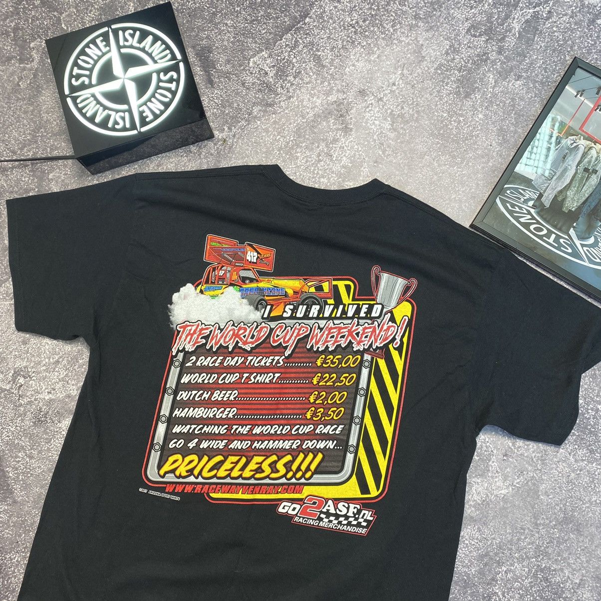 NASCAR Vintage Survived Racing World Championship 2017 nascar tee Size US XL / EU 56 / 4 - 8 Thumbnail