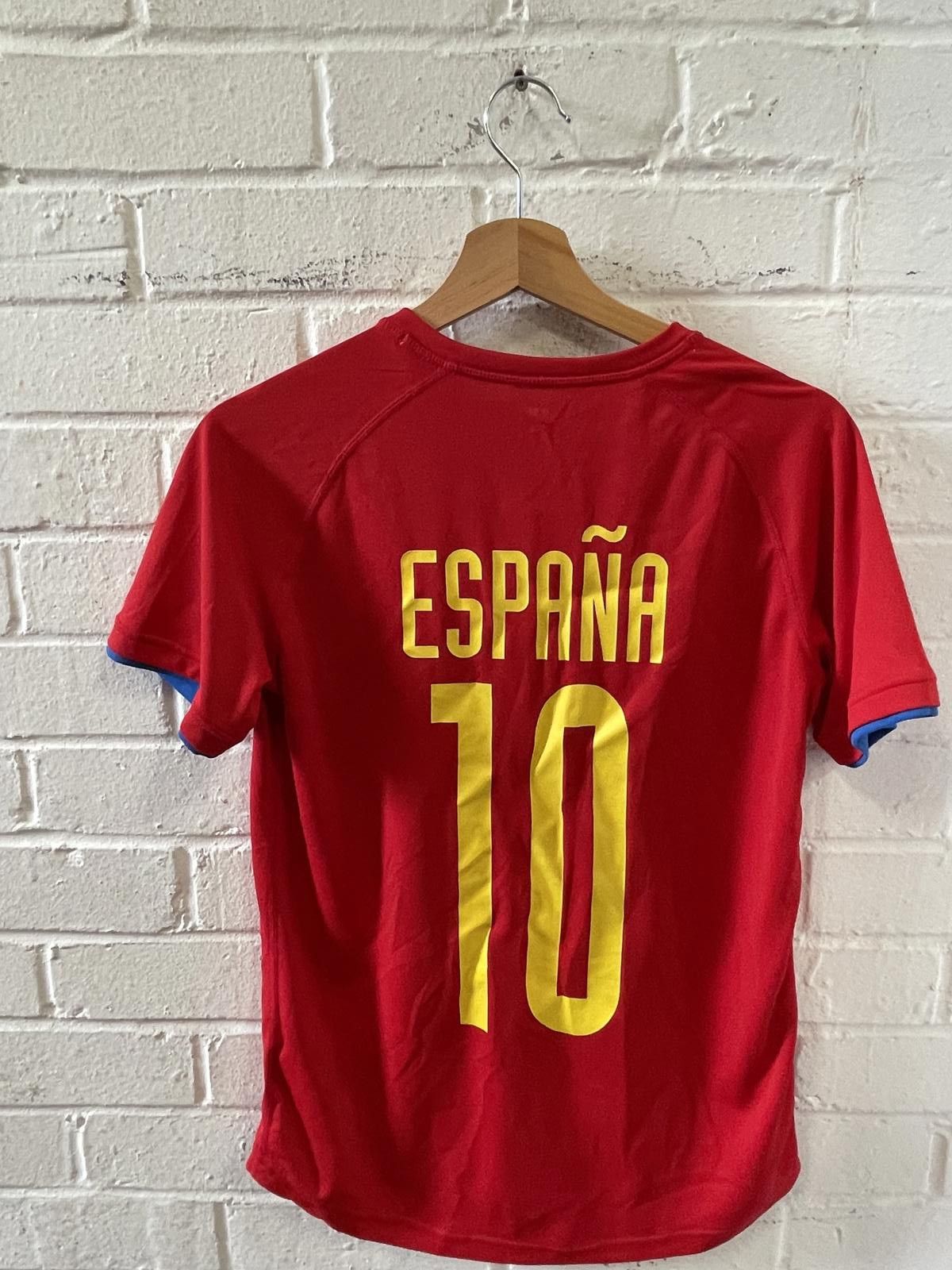 H&M Men's Spain National Soccer Jersey Number 10 Size US M / EU 48-50 / 2 - 2 Thumbnail