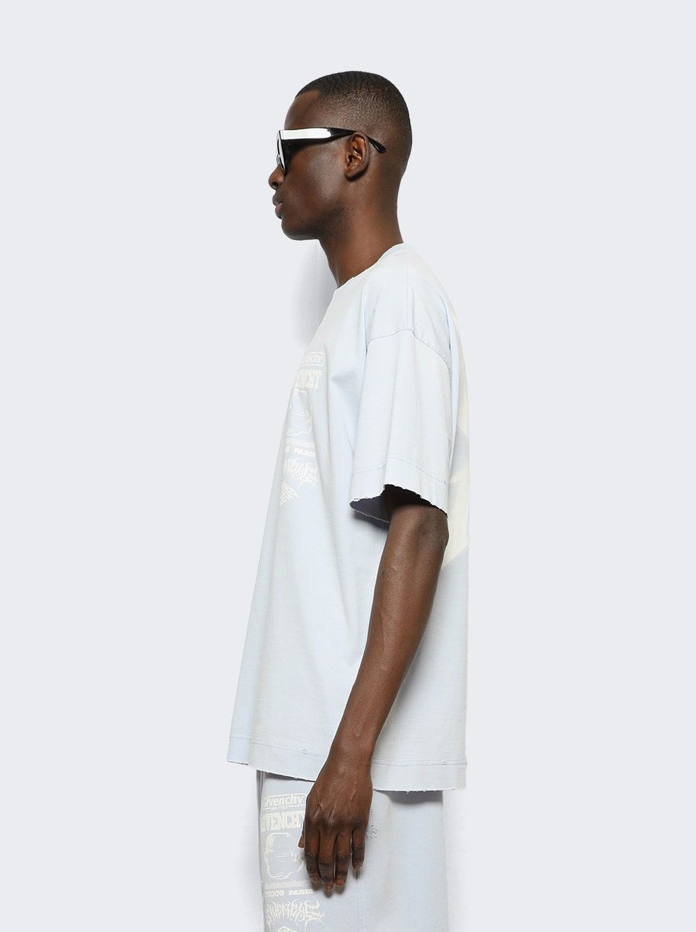 Givenchy Faded Blue Distressed Multi Logo Print Oversized T-Shirt Size US S / EU 44-46 / 1 - 4 Thumbnail