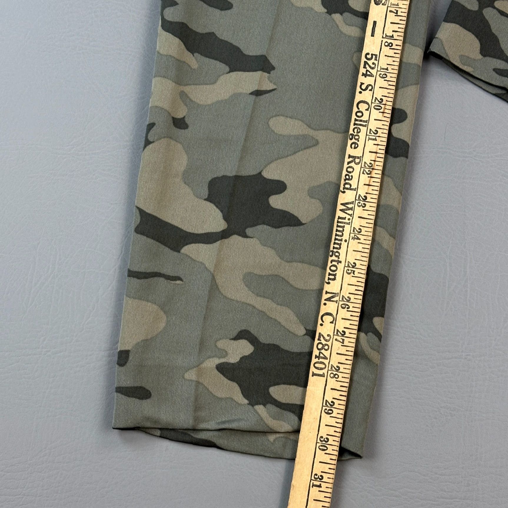 Banana Republic Banana Republic Pants Women’s 6 Camouflage Ryan Mid Rise Slim Fit Straight NWT Size 24" / US 00 / IT 34 - 3 Thumbnail