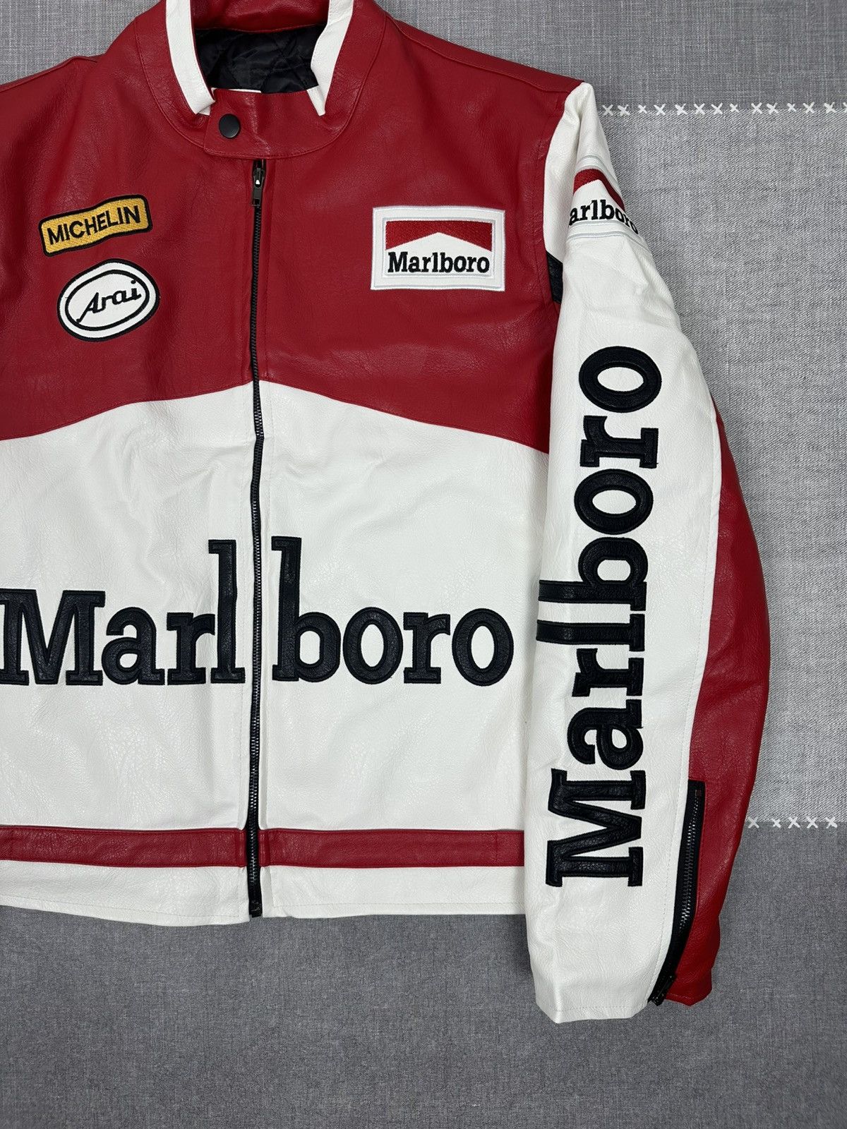 Vintage Vintage Marlboro Racing Leather Jacket — Moto GP / F1 Style Size US L / EU 52-54 / 3 - 2 Thumbnail