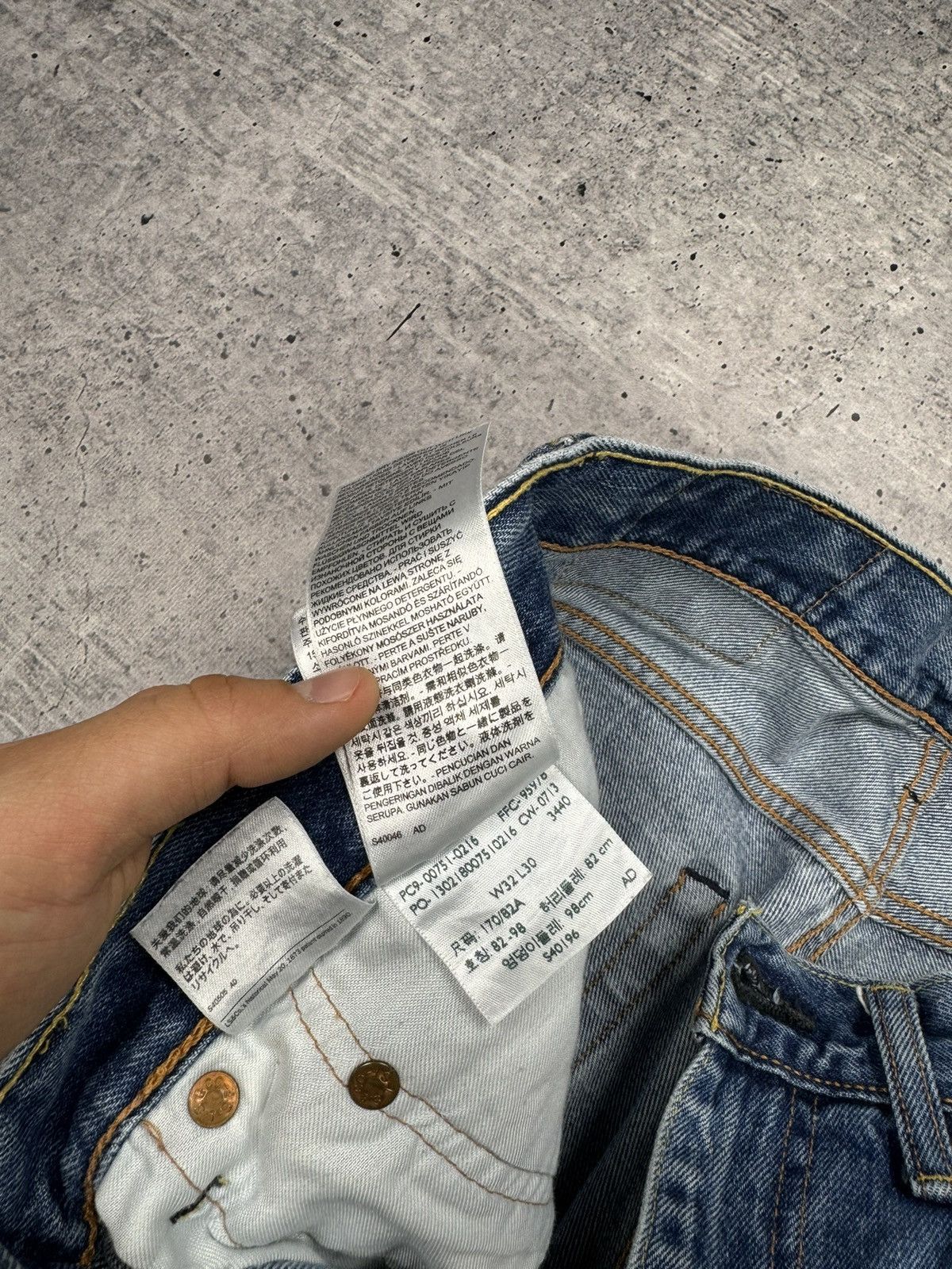Levi's × Vintage Vintage Levi’s 751 Y2K Blue Stonewashed Denim Jeans Pants Size US 32 / EU 48 - 15 Thumbnail