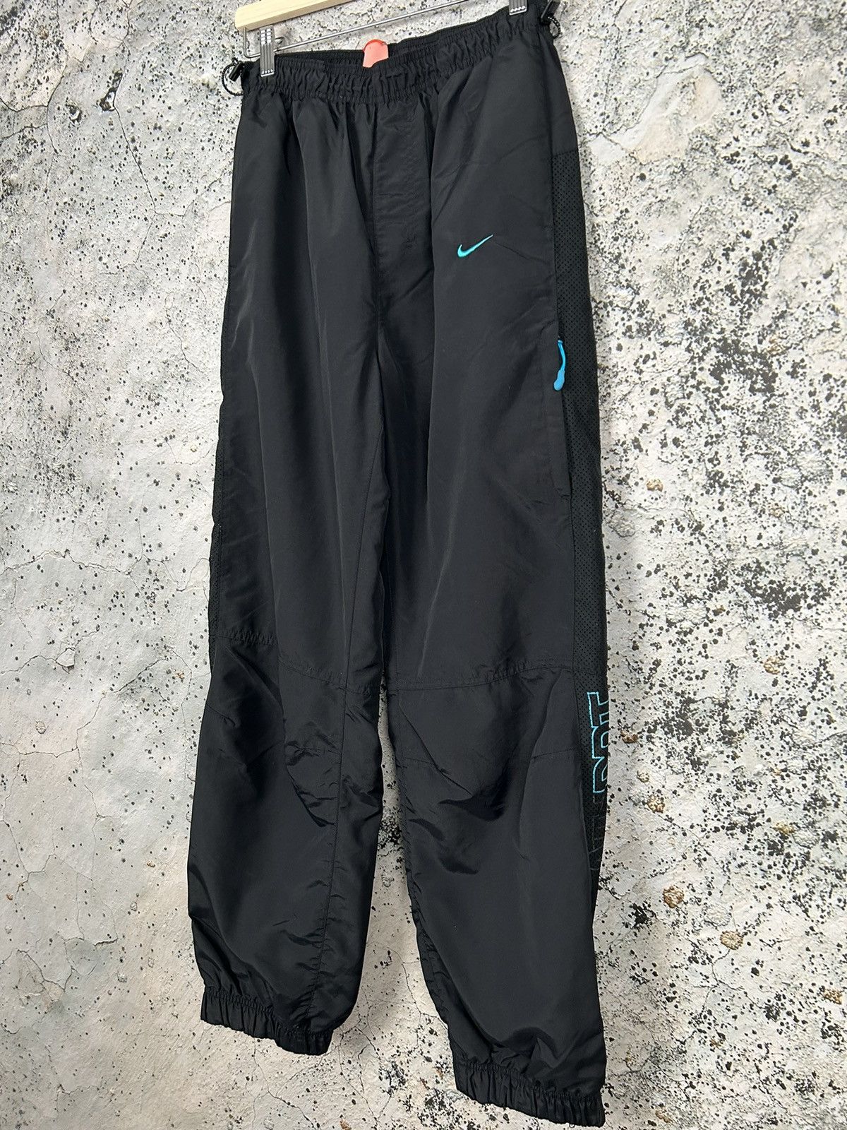 Nike Vintage Nike Black Drill Gorpcore Sweatpants Streetwear Rap Size US 32 / EU 48 - 2 Thumbnail