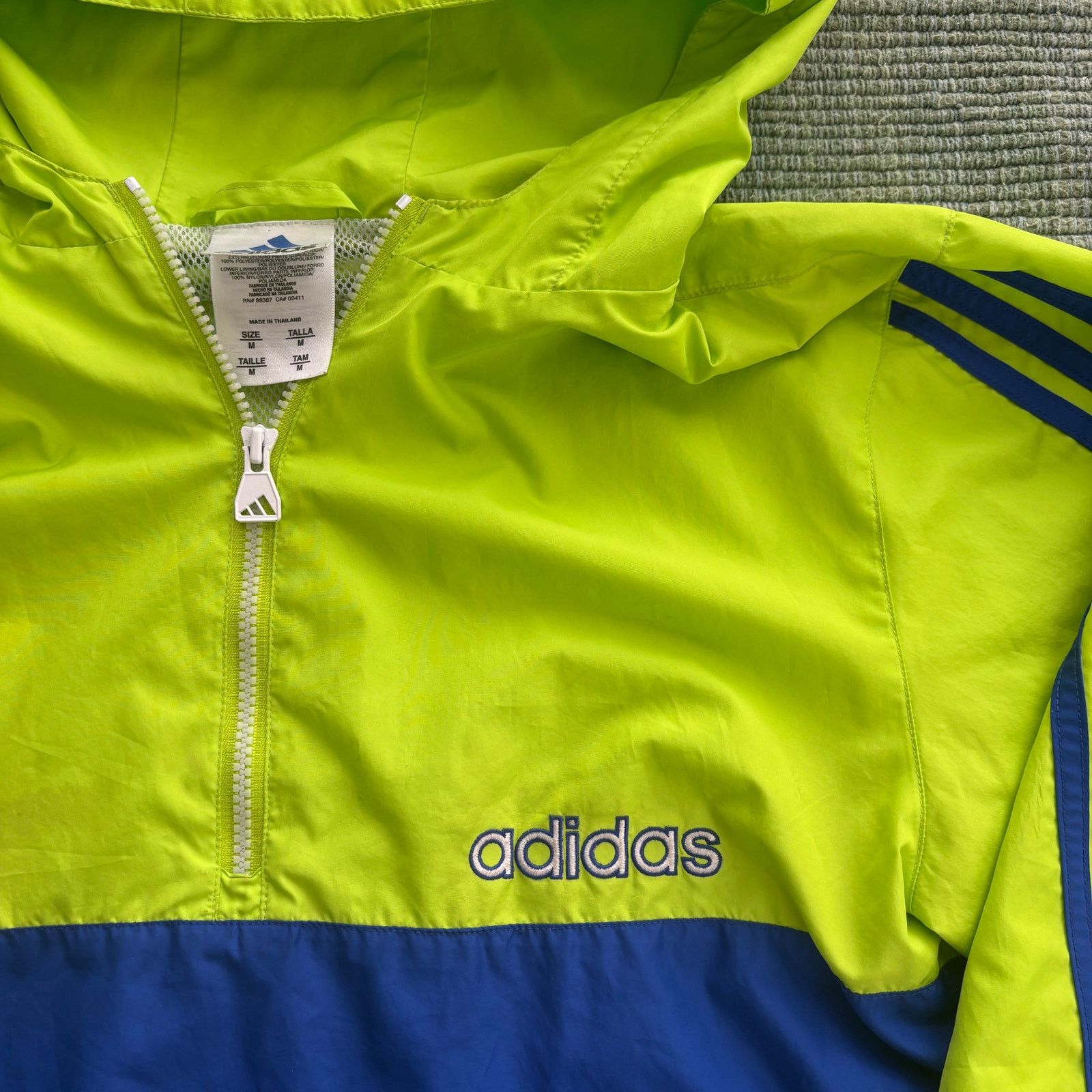 Adidas Vintage Y2K blue & yellow adidas hooded windbreaker Size US M / EU 48-50 / 2 - 4 Thumbnail