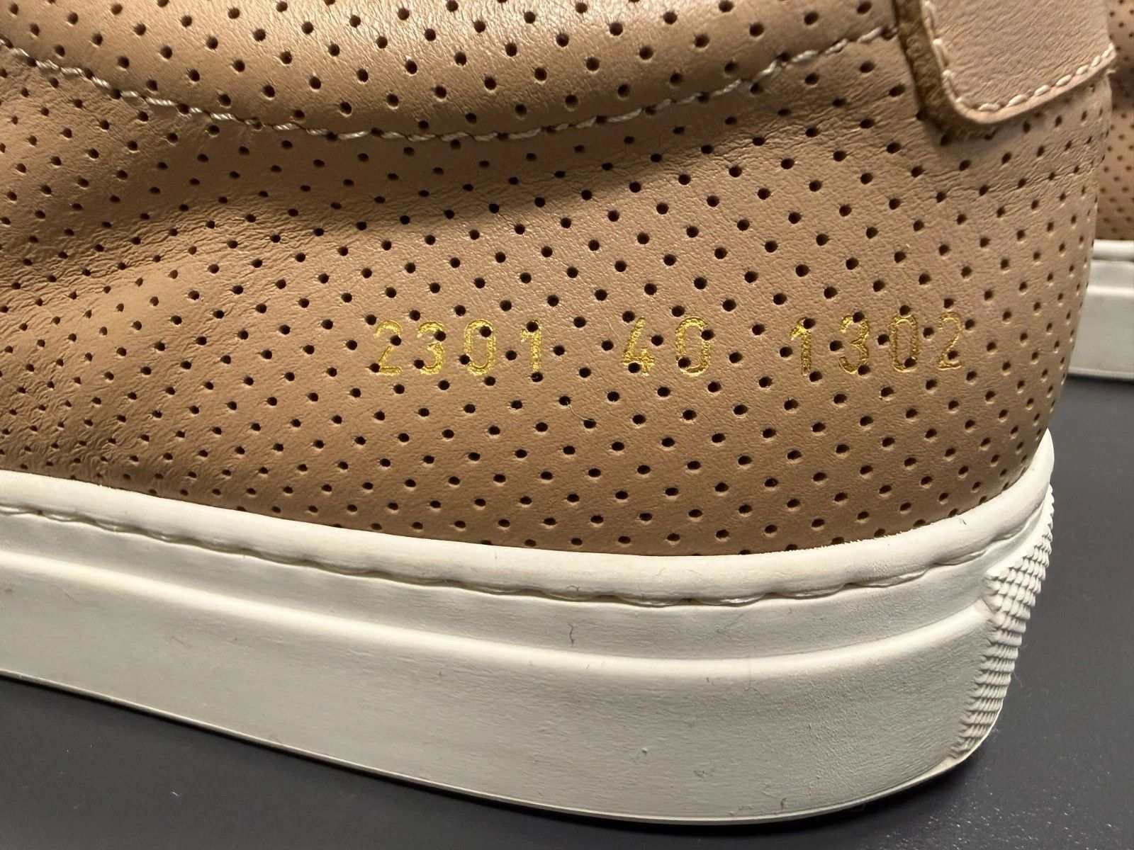 Common Projects Common Projects Achilles Low Perforated Leather Sneakers Size US 7 / EU 40 - 5 Thumbnail