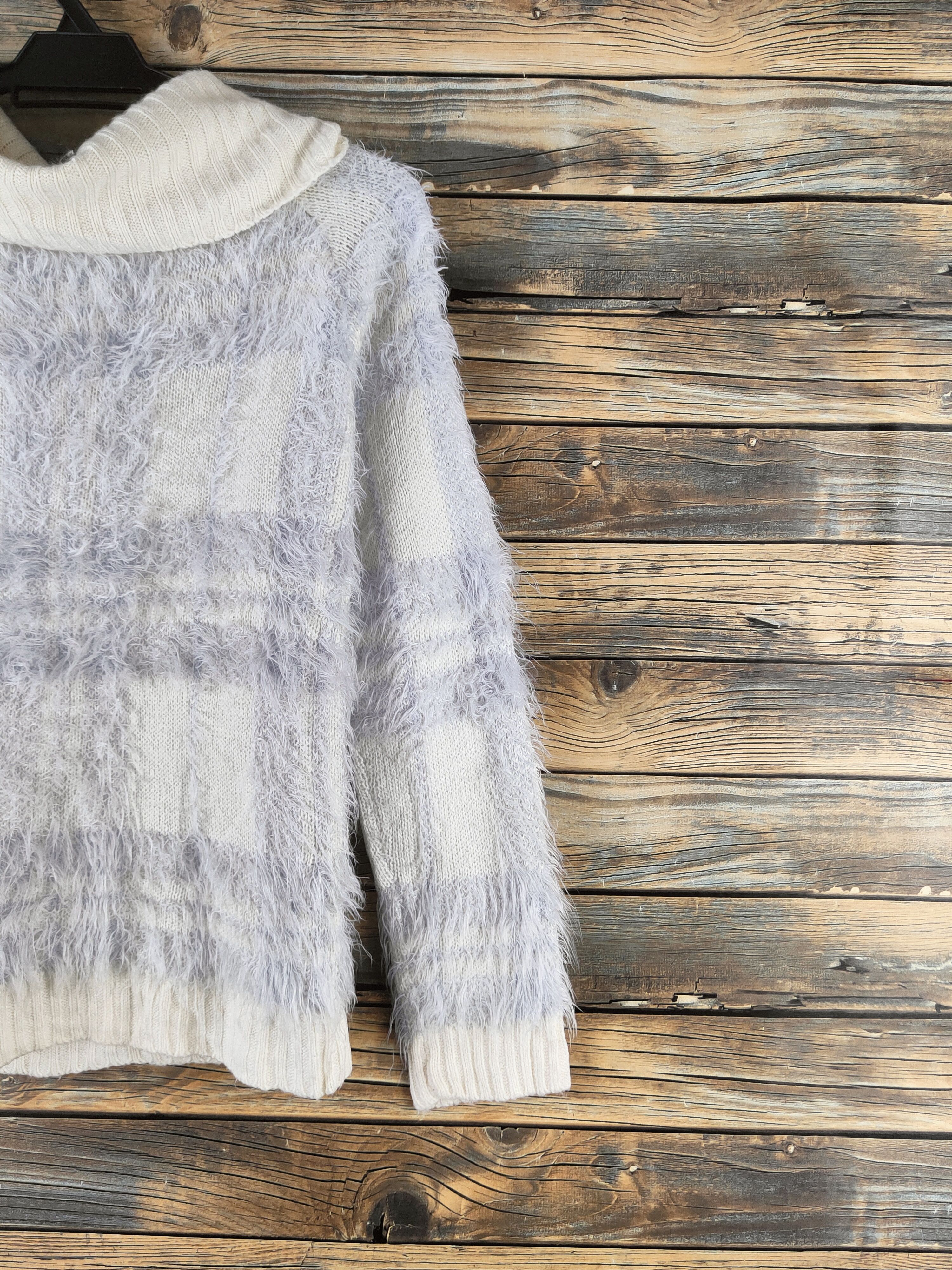 Japanese Brand DL Luccica Cream Purple Fur Mohair Knitwear #46-988 Size M / US 6-8 / IT 42-44 - 9 Thumbnail