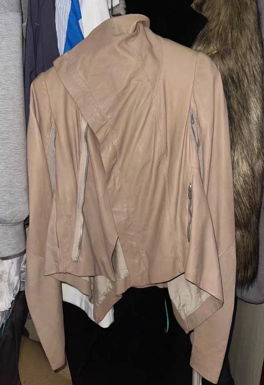 Rick Owens Rick Owens Lambskin Swallowtail Turtleneck Jacket Size XXS / US 00 / IT 34 - 1 Thumbnail