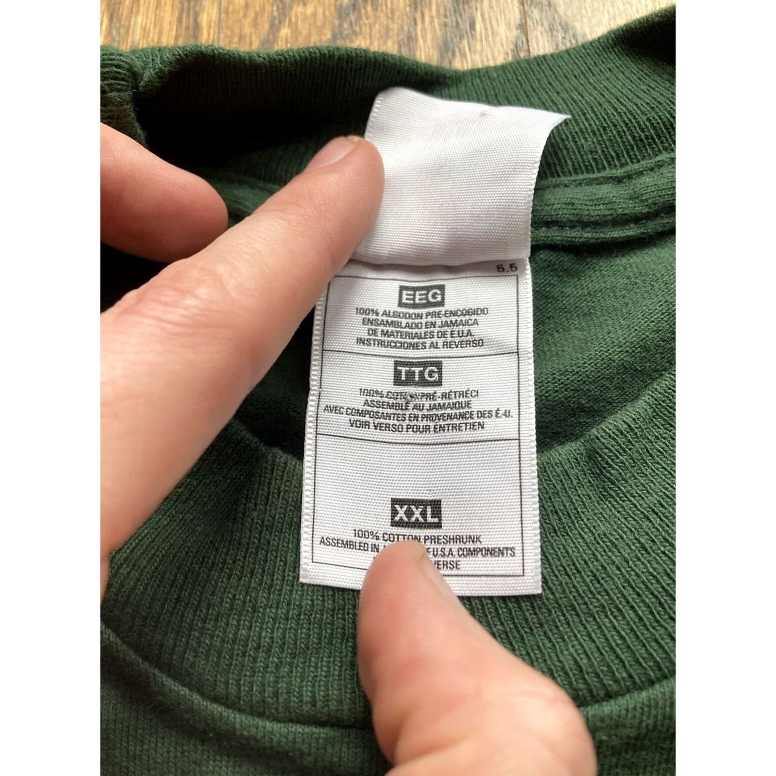Fruit Of The Loom VINTAGE Space Needle Shirt 2XL Green Fruit of the Loom Men T-Shirt Seattle Washington Single Stitch Tourist 90s Size US XXL / EU 58 / 5 - 4 Thumbnail