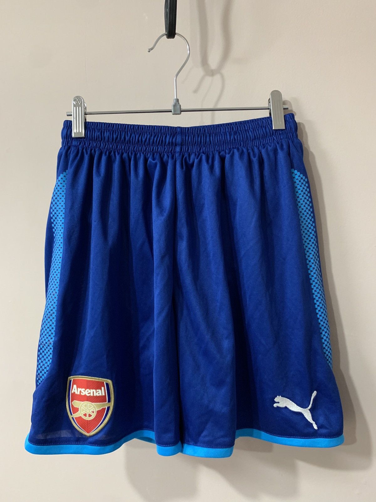 Puma Arsenal London Goalkeeper Football Shorts Puma Soccer Sz S Size US 30 / EU 46 - 1 Thumbnail