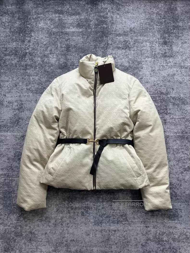 Louis Vuitton Louis Vuitton Beige full print waist down jacket Size XS / US 0-2 / IT 36-38 - 1 Thumbnail