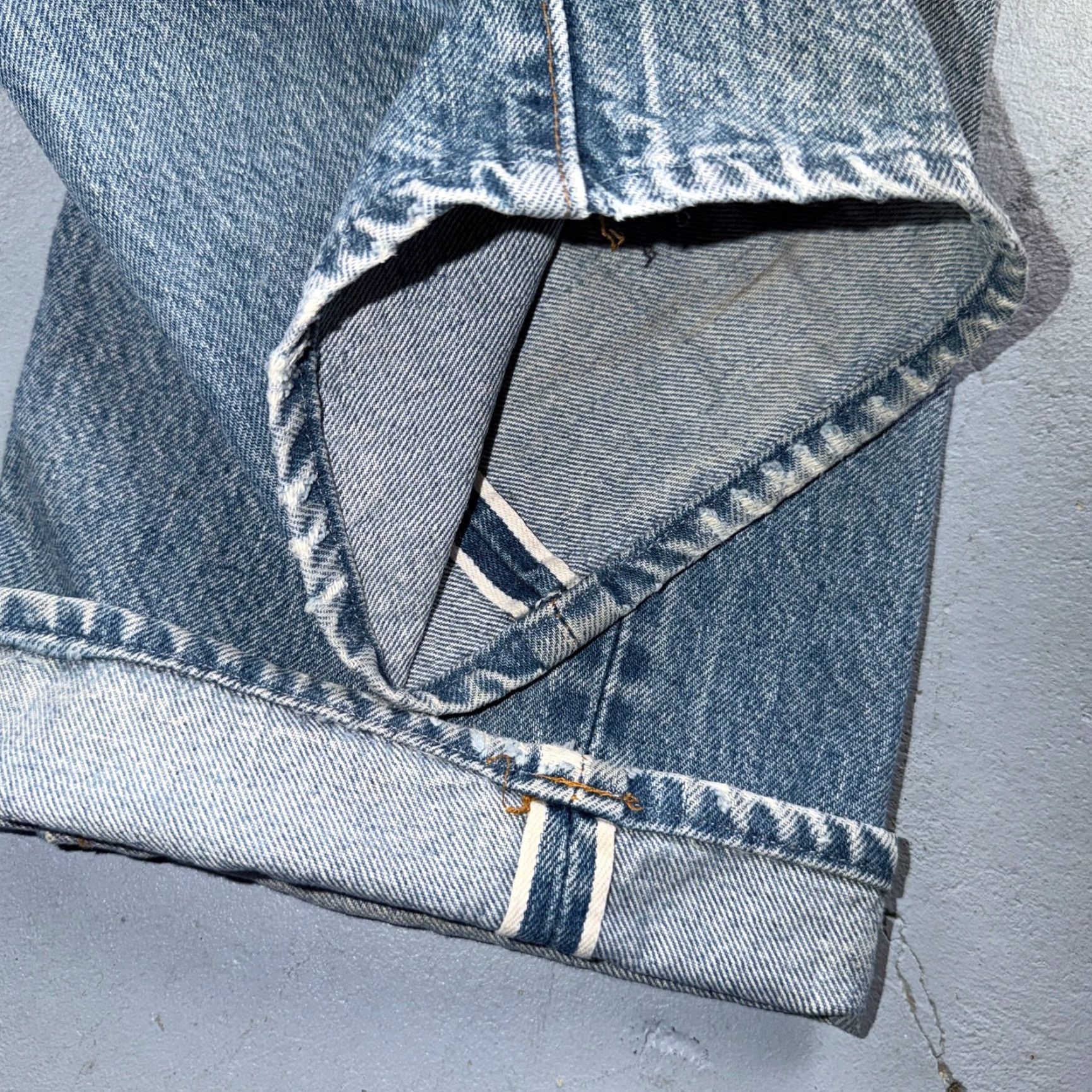 Levi's Levis 501 Vintage 80s Redline Selvedge Jeans Light Wash 34x32 30x? USA XX Button Fly Men Regular Denim Cotton Size US 34 / EU 50 - 6 Thumbnail