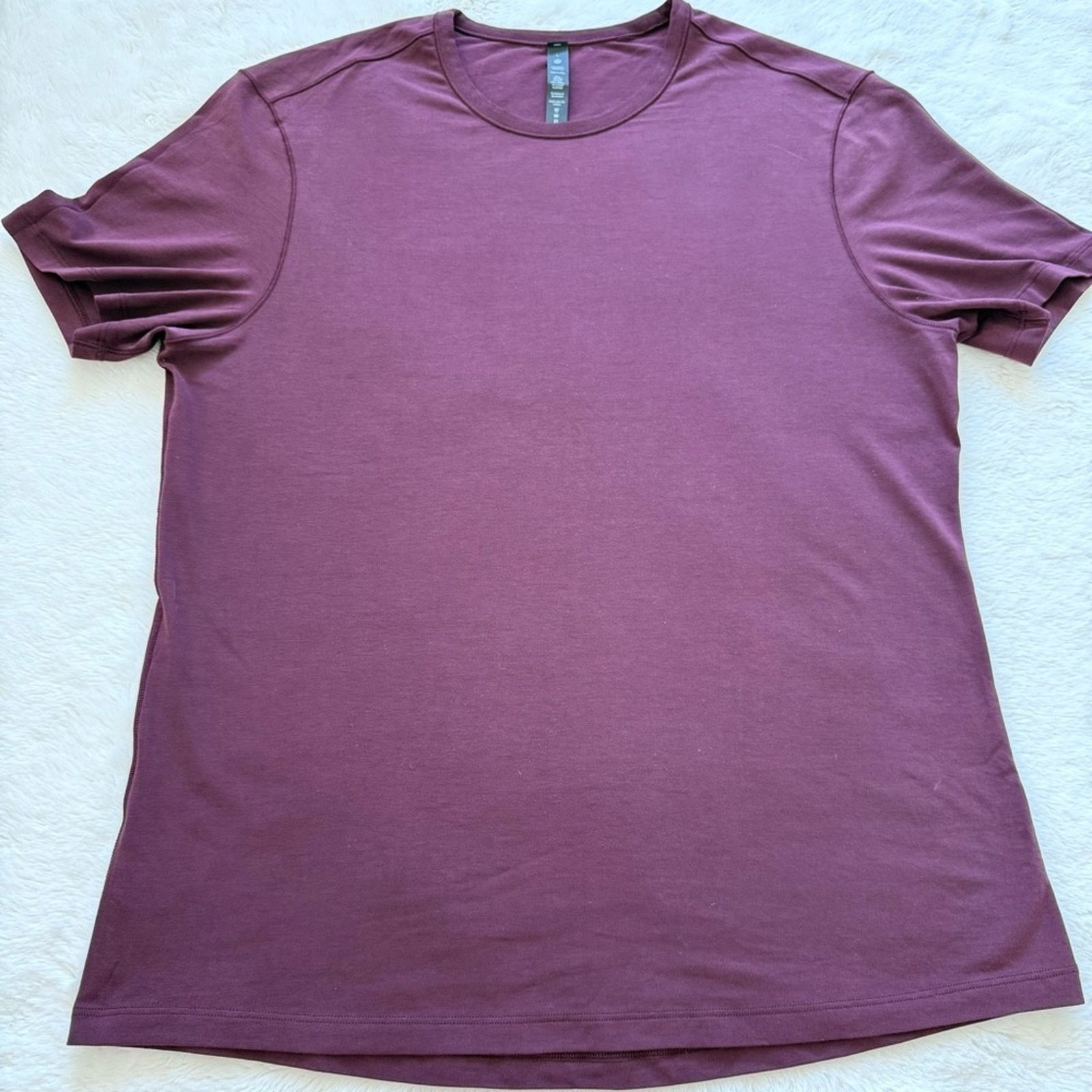Lululemon Lululemon Athletica men Tshirt size L Size US L / EU 52-54 / 3 - 1 Thumbnail