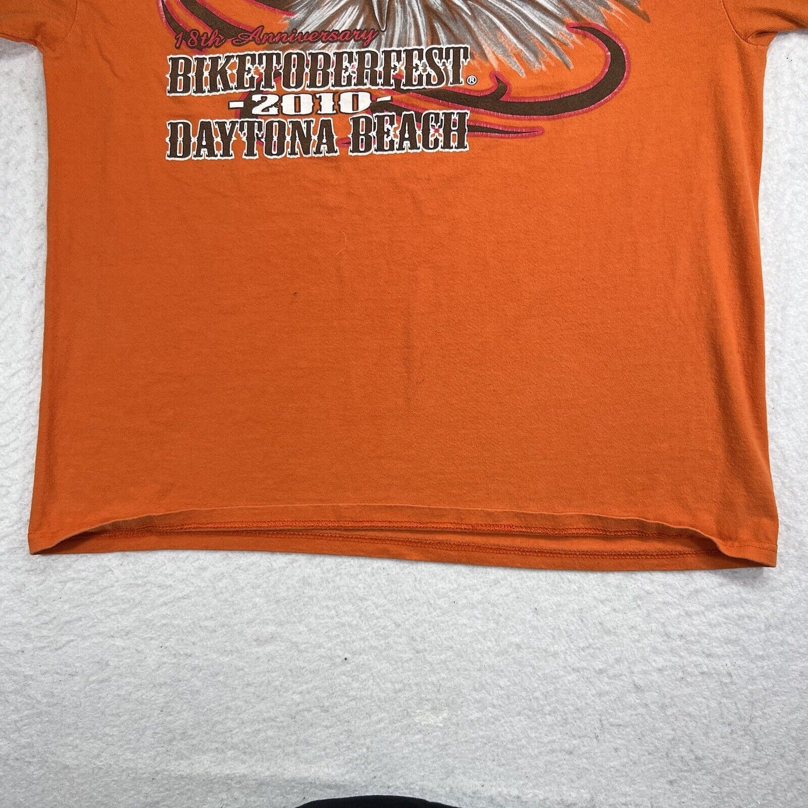 Delta Daytona Beach 2010 Biketoberfest Large Orange Graphic TShirt Size US L / EU 52-54 / 3 - 12 Thumbnail