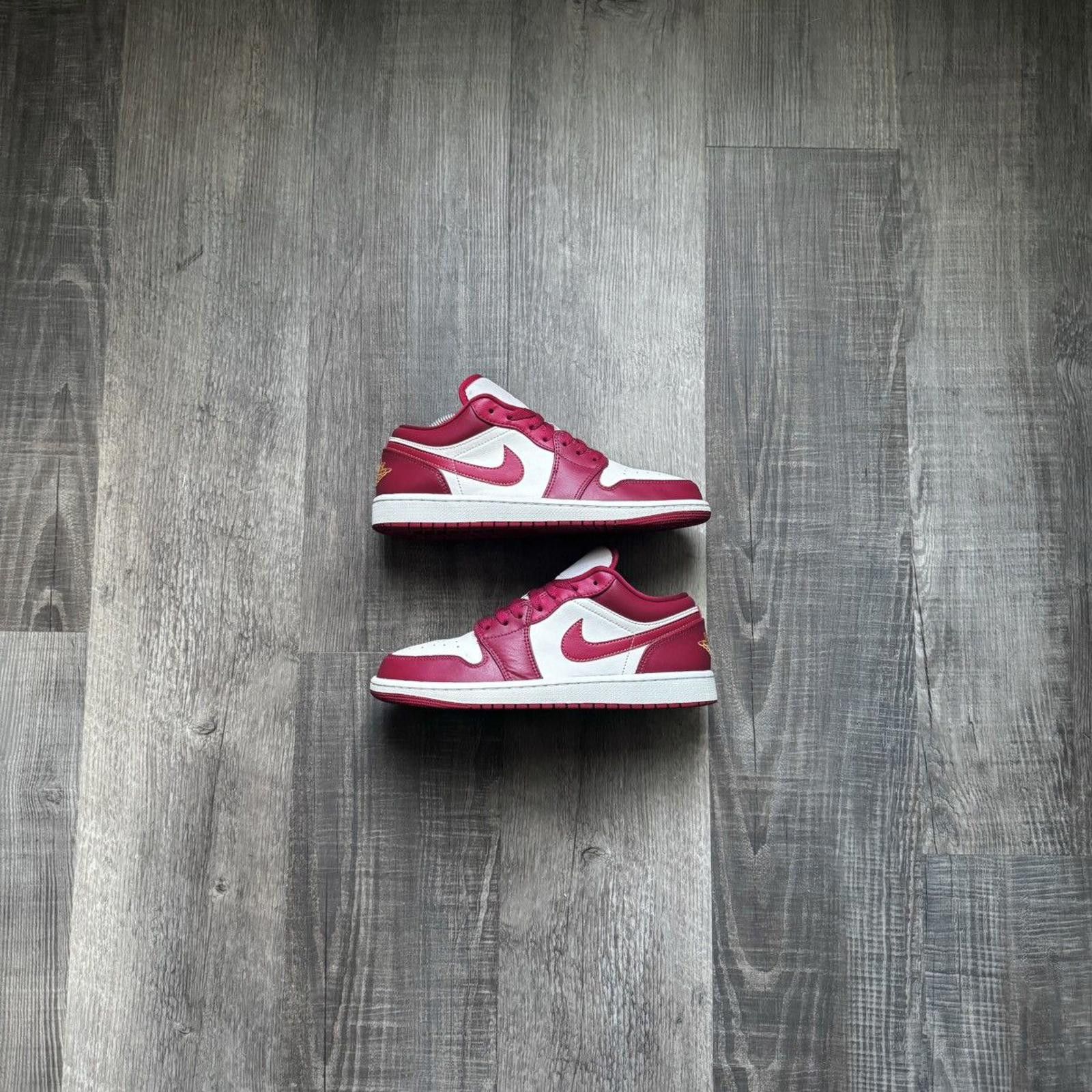 Jordan Brand NIKE • JORDAN 1 Low "Cardinal Red" (9M) Size US 9 / EU 42 - 1 Thumbnail