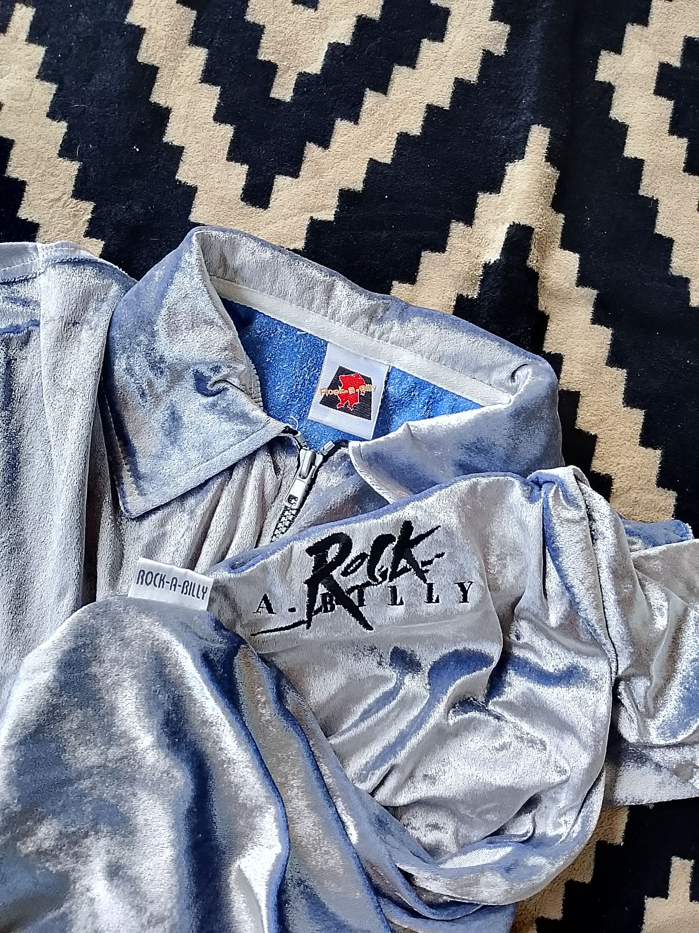 Other 💥 VINTAGE 90s Rock-A-Billy Crushed Velvet Silver Zip Polo Size US L / EU 52-54 / 3 - 3 Thumbnail