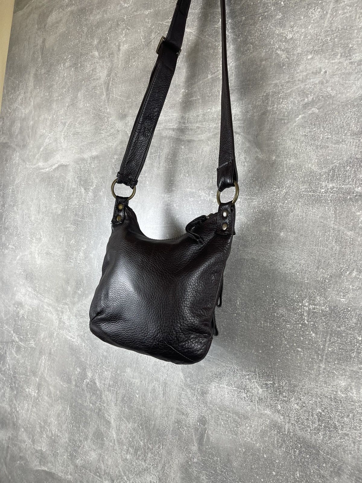 Vintage Vintage Brown Leather Crossbody Bag Brass Hardware Boho Size ONE SIZE - 6 Thumbnail