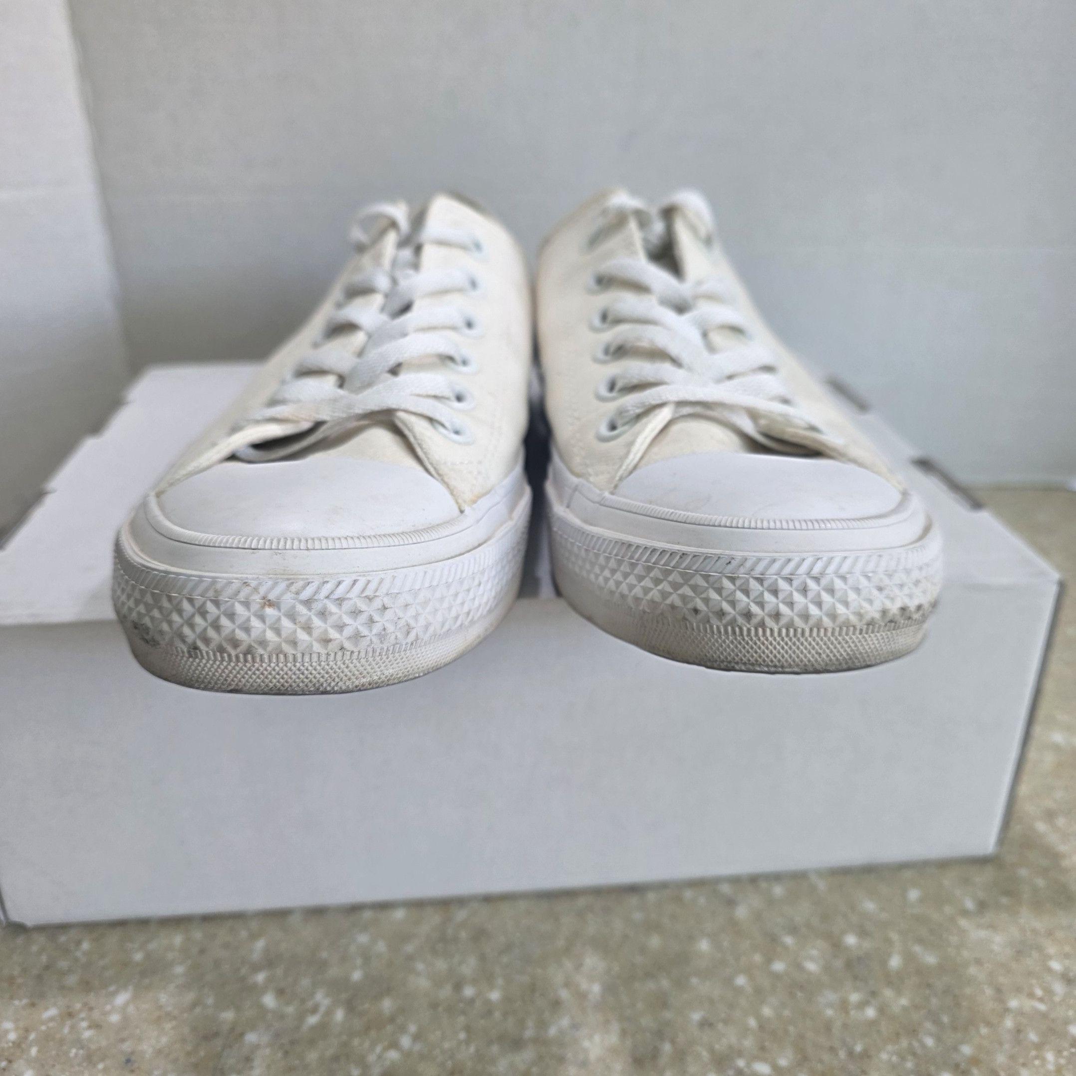 Converse Converse Chuck Taylor All Star II Low White Women's sz 9 Size US 9 / IT 39 - 7 Thumbnail