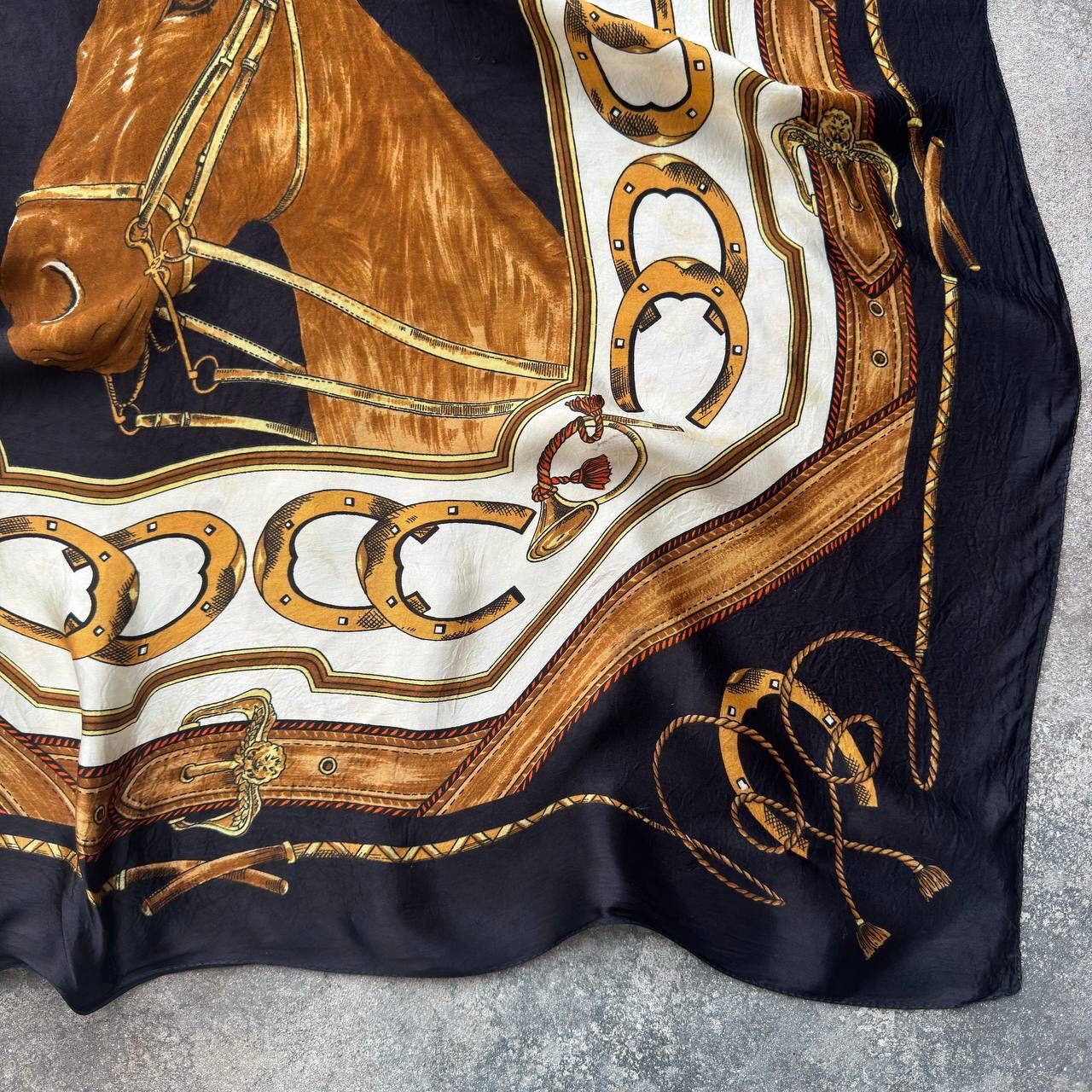 Vintage Italian Vintage Horse Head Luxury Silk Scarf (Hemes Style) Size ONE SIZE - 6 Thumbnail